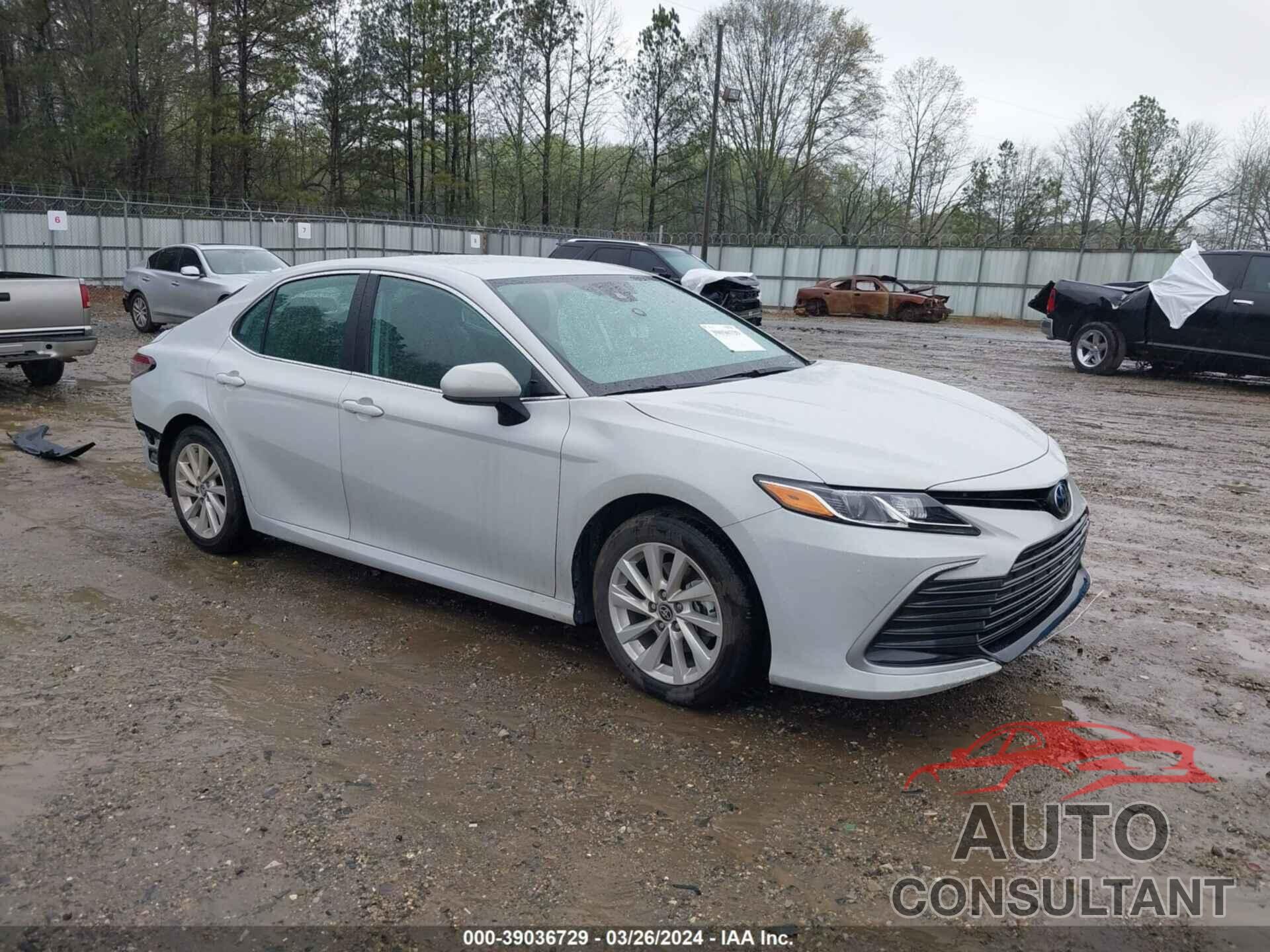TOYOTA CAMRY 2024 - 4T1C11AK2RU189932