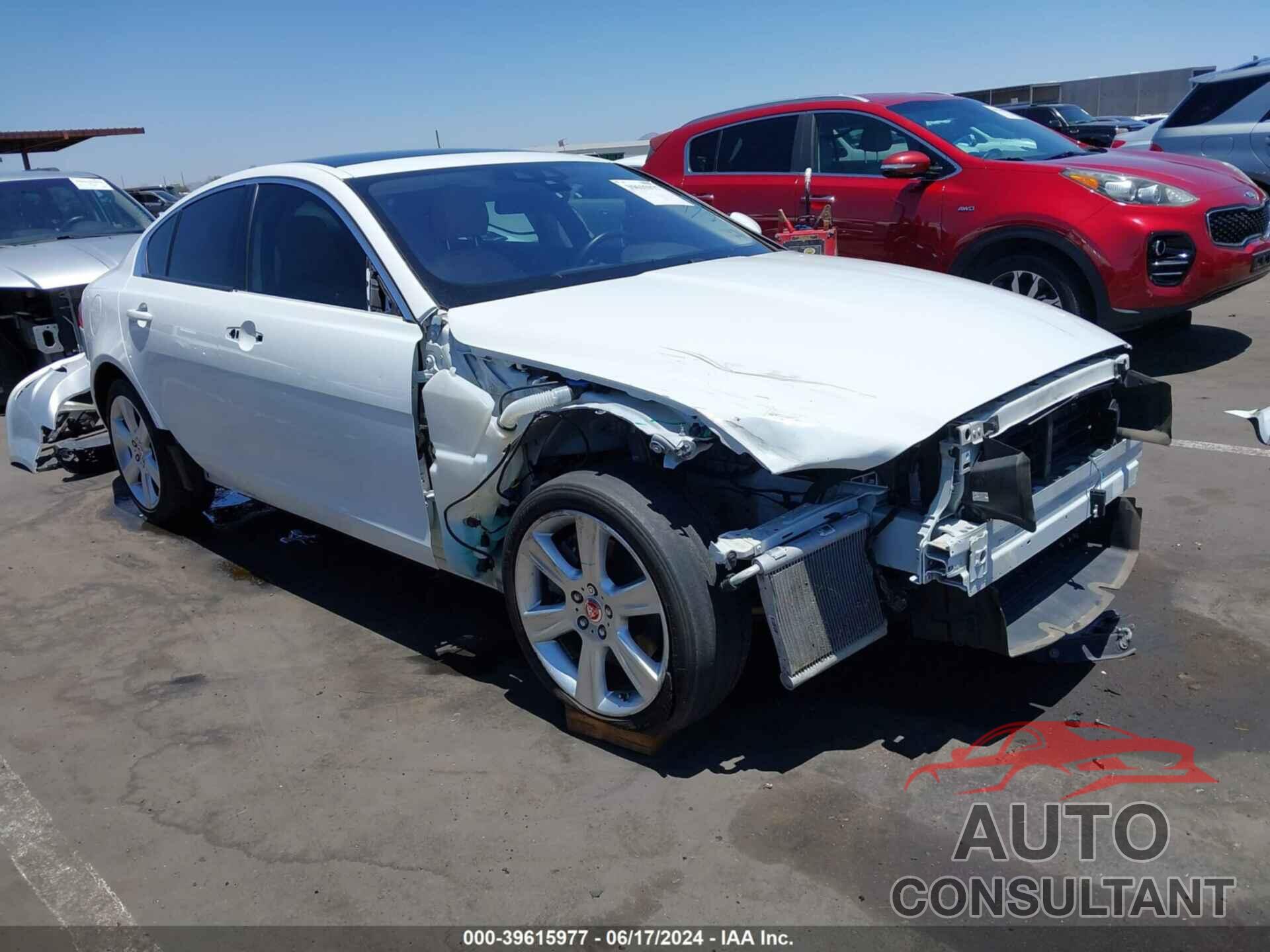 JAGUAR XE 2018 - SAJAJ4FX3JCP20021
