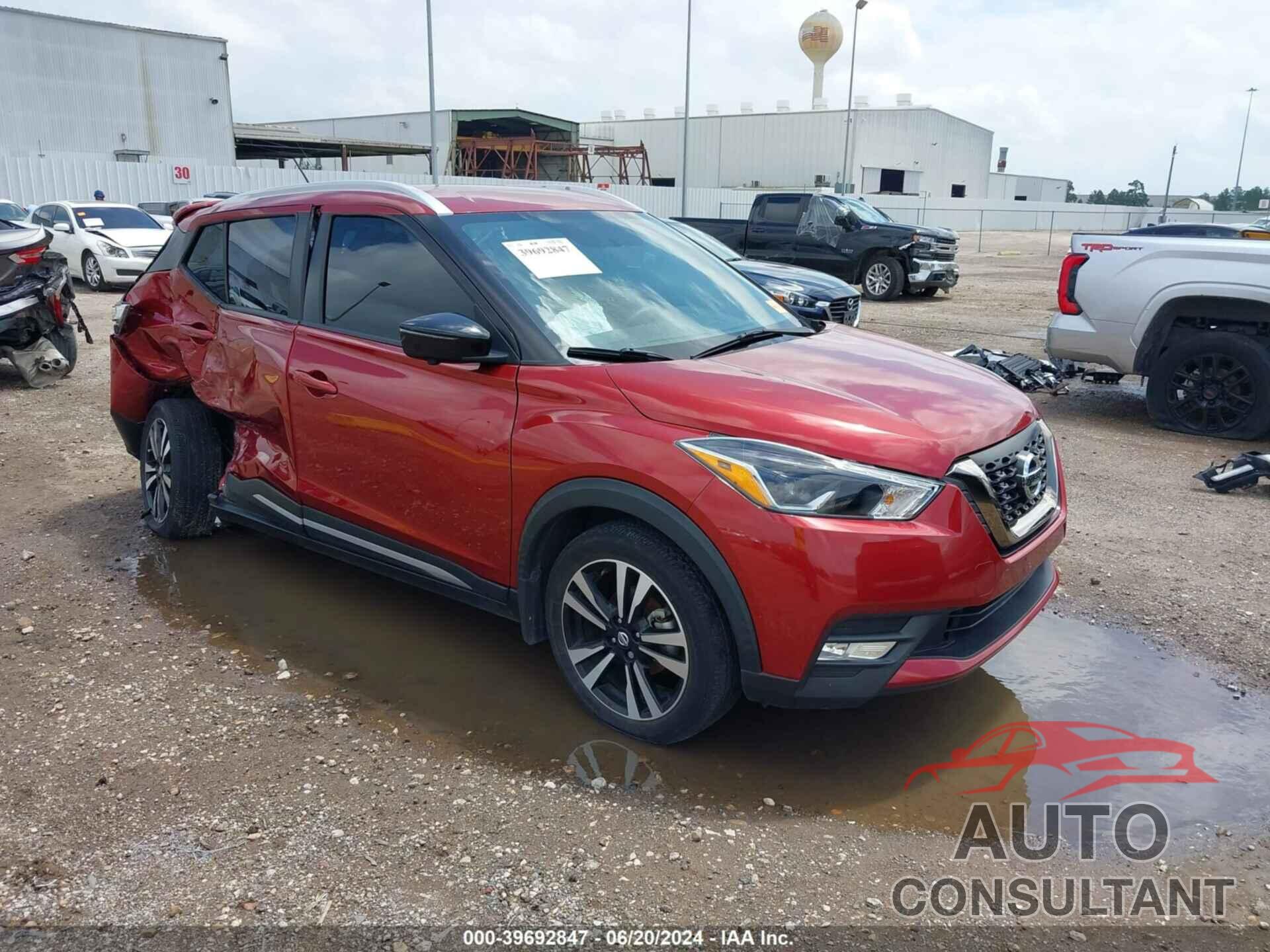 NISSAN KICKS 2019 - 3N1CP5CUXKL558466