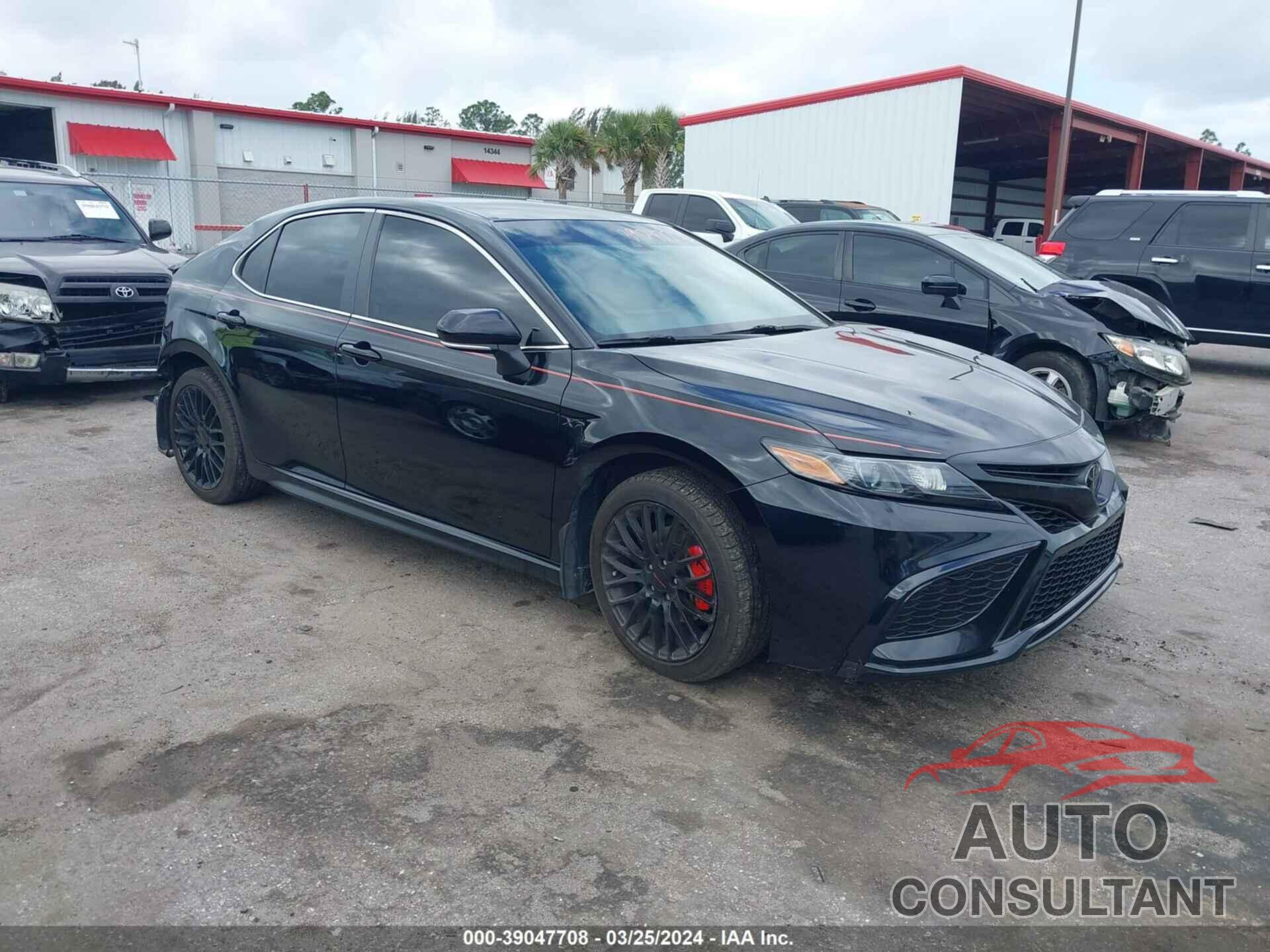 TOYOTA CAMRY 2022 - 4T1G11AKXNU626393