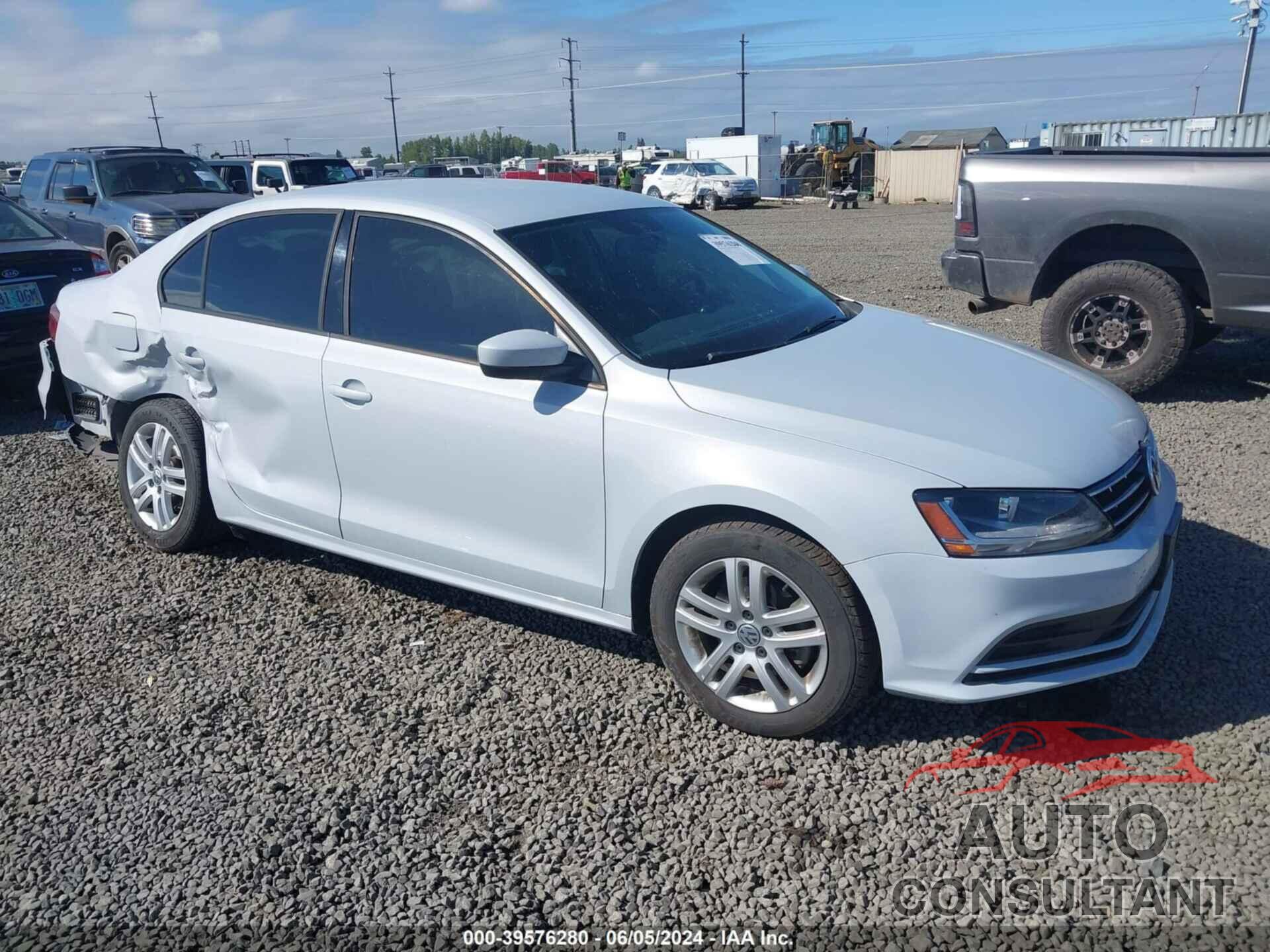 VOLKSWAGEN JETTA 2018 - 3VW2B7AJ1JM263001