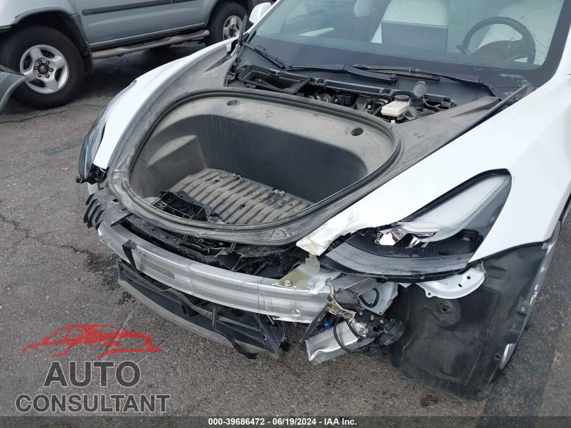 TESLA MODEL 3 2022 - 5YJ3E1EB4NF275300