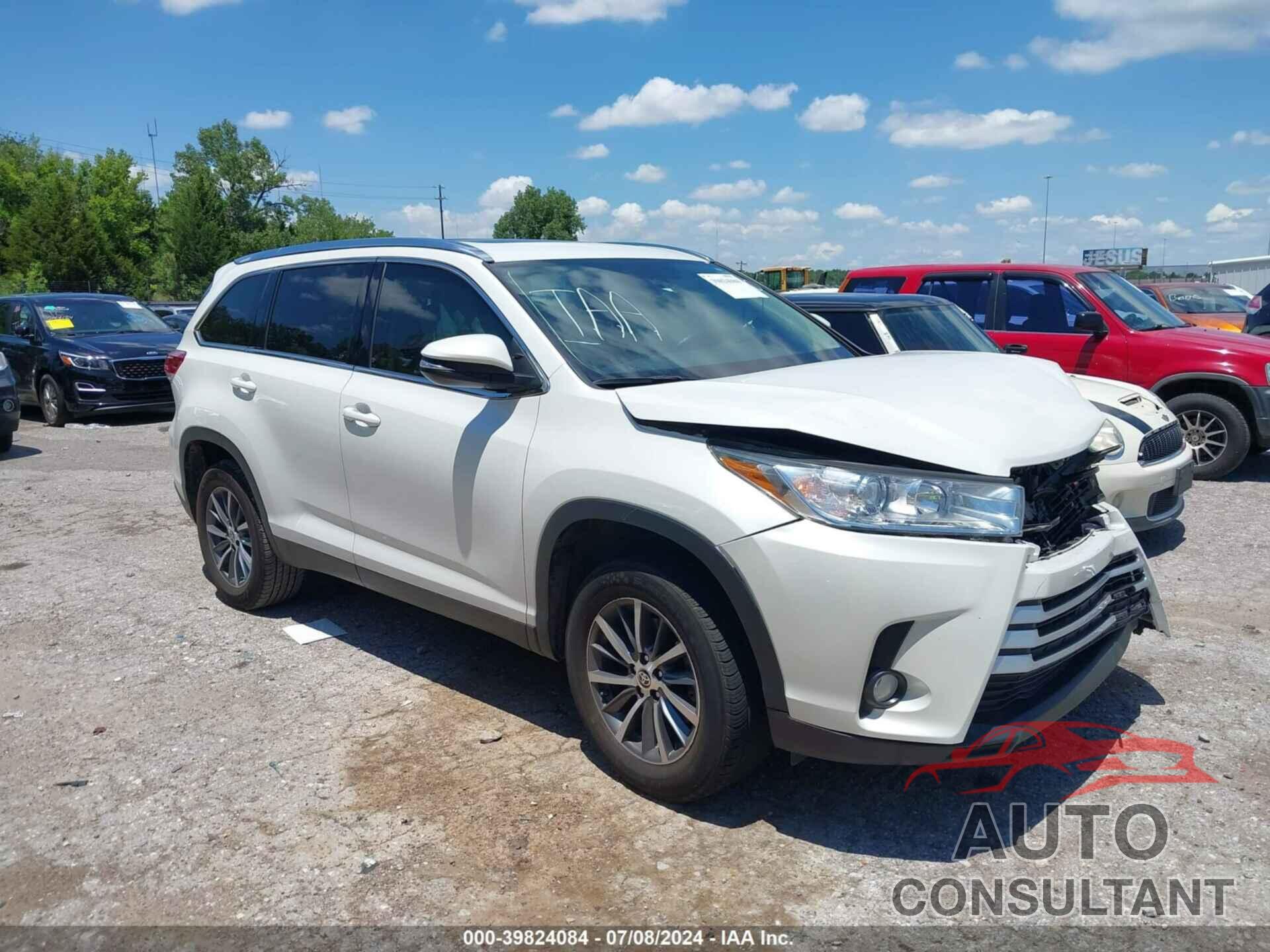 TOYOTA HIGHLANDER 2019 - 5TDKZRFH0KS368680