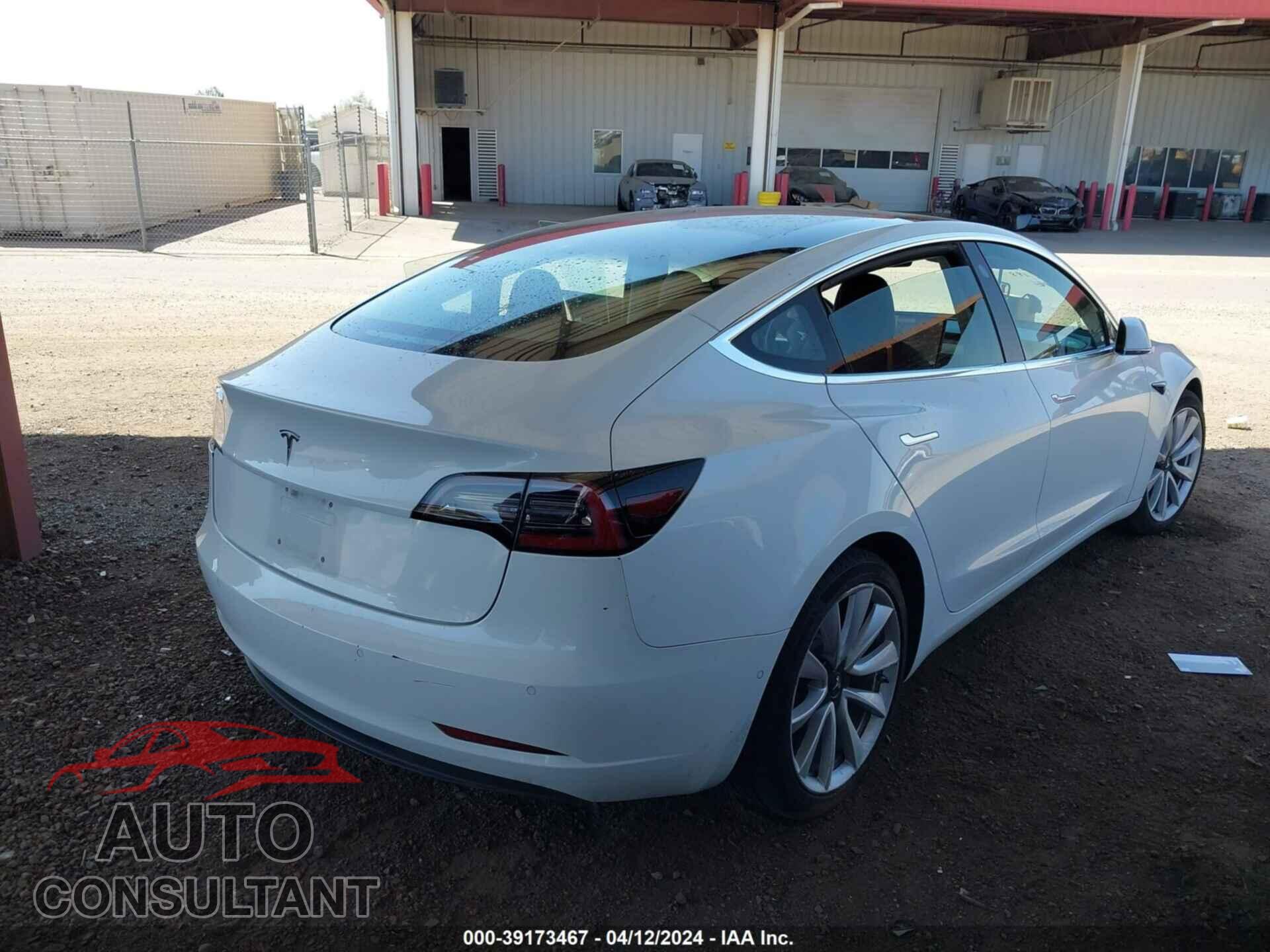 TESLA MODEL 3 2018 - 5YJ3E1EB8JF092461