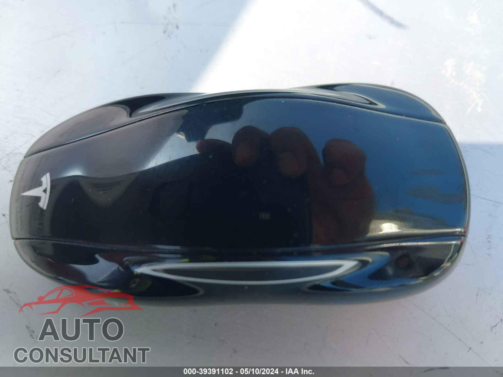 TESLA MODEL S 2019 - 5YJSA1E28KF299781