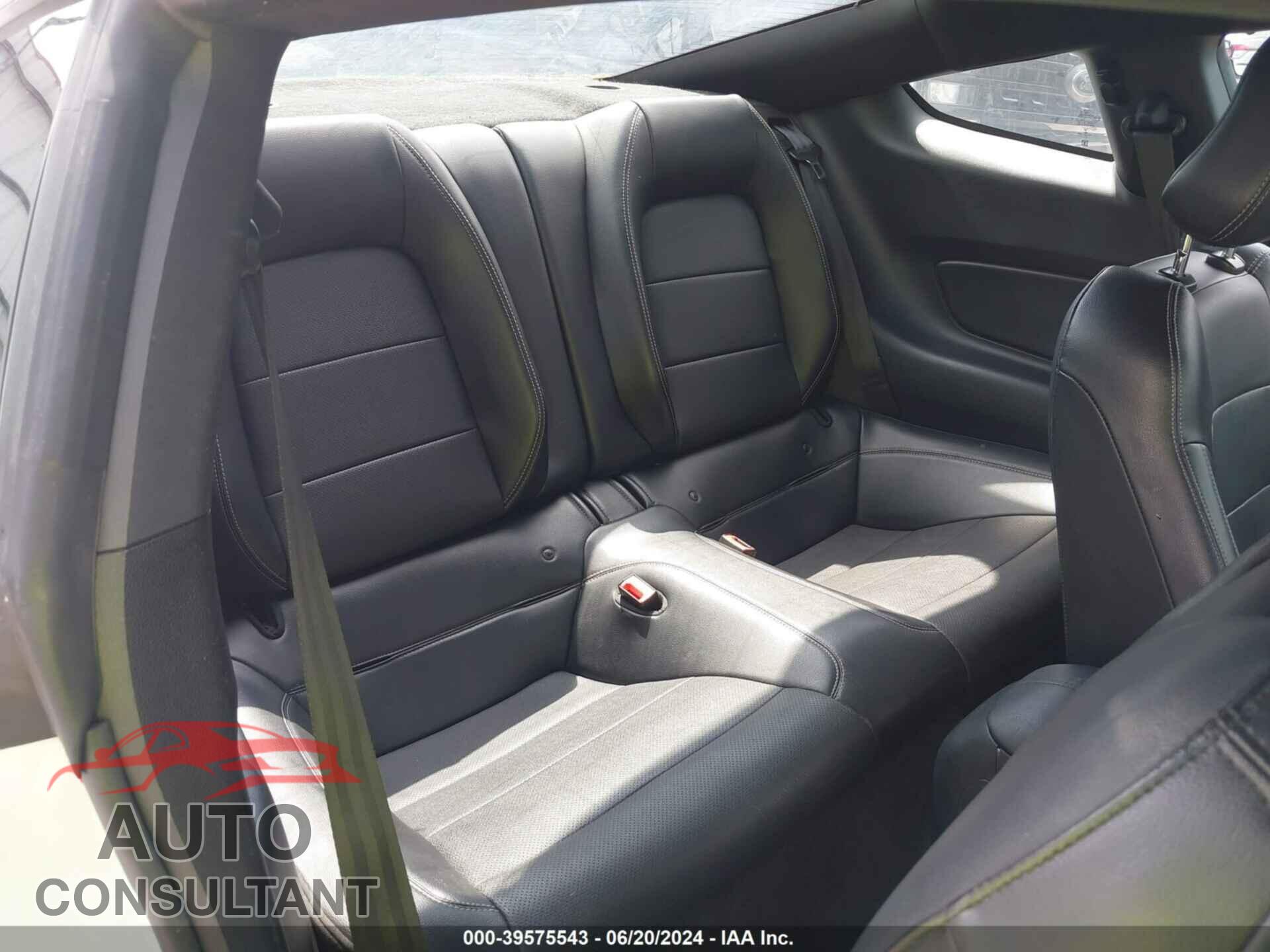 FORD MUSTANG 2018 - 1FA6P8TH8J5115588