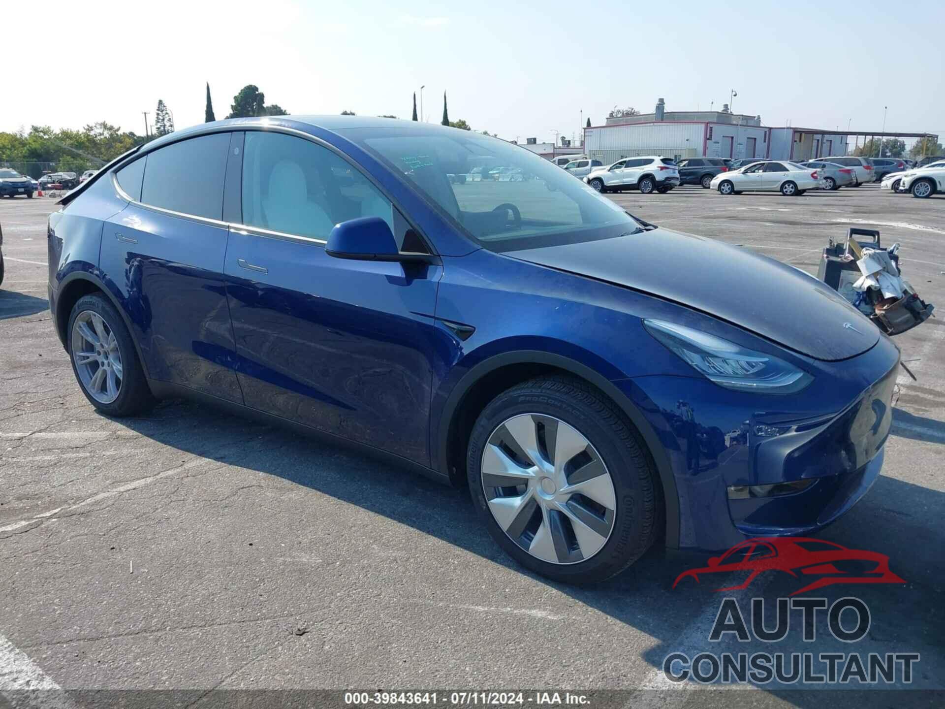 TESLA MODEL Y 2023 - 7SAYGDEE4PA099251