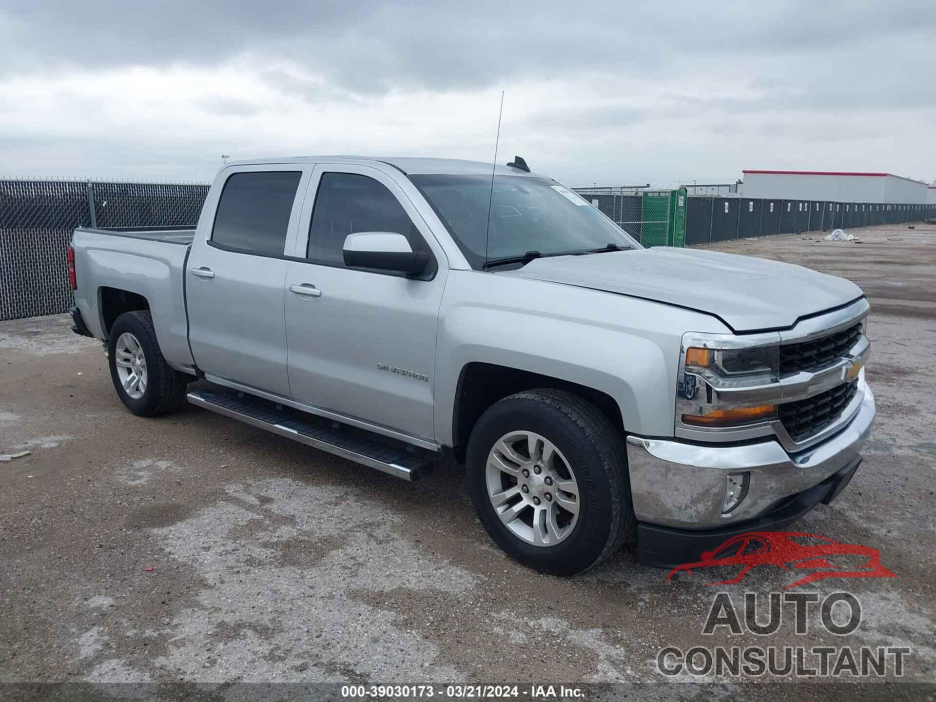 CHEVROLET SILVERADO 1500 2018 - 3GCUKREC0JG468164