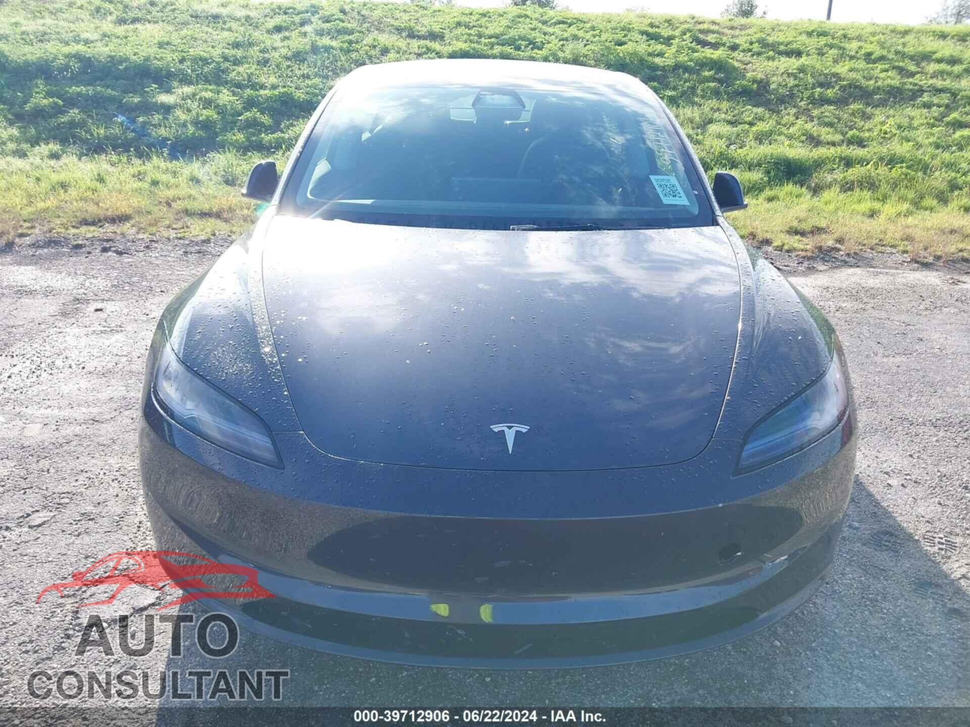 TESLA MODEL 3 2024 - 5YJ3E1EA8RF752601
