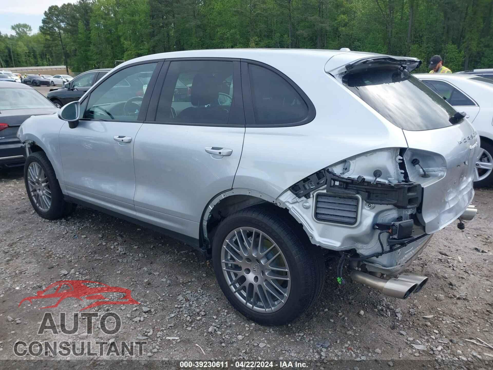 PORSCHE CAYENNE 2018 - WP1AB2A25JLA60784