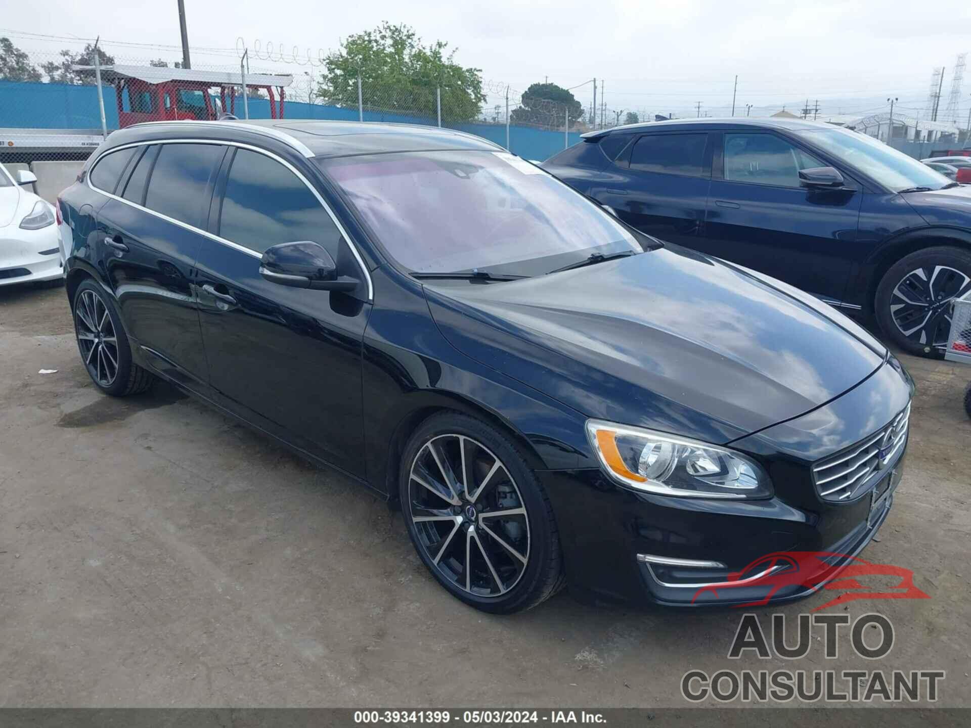 VOLVO V60 2016 - YV140MEK7G1304136