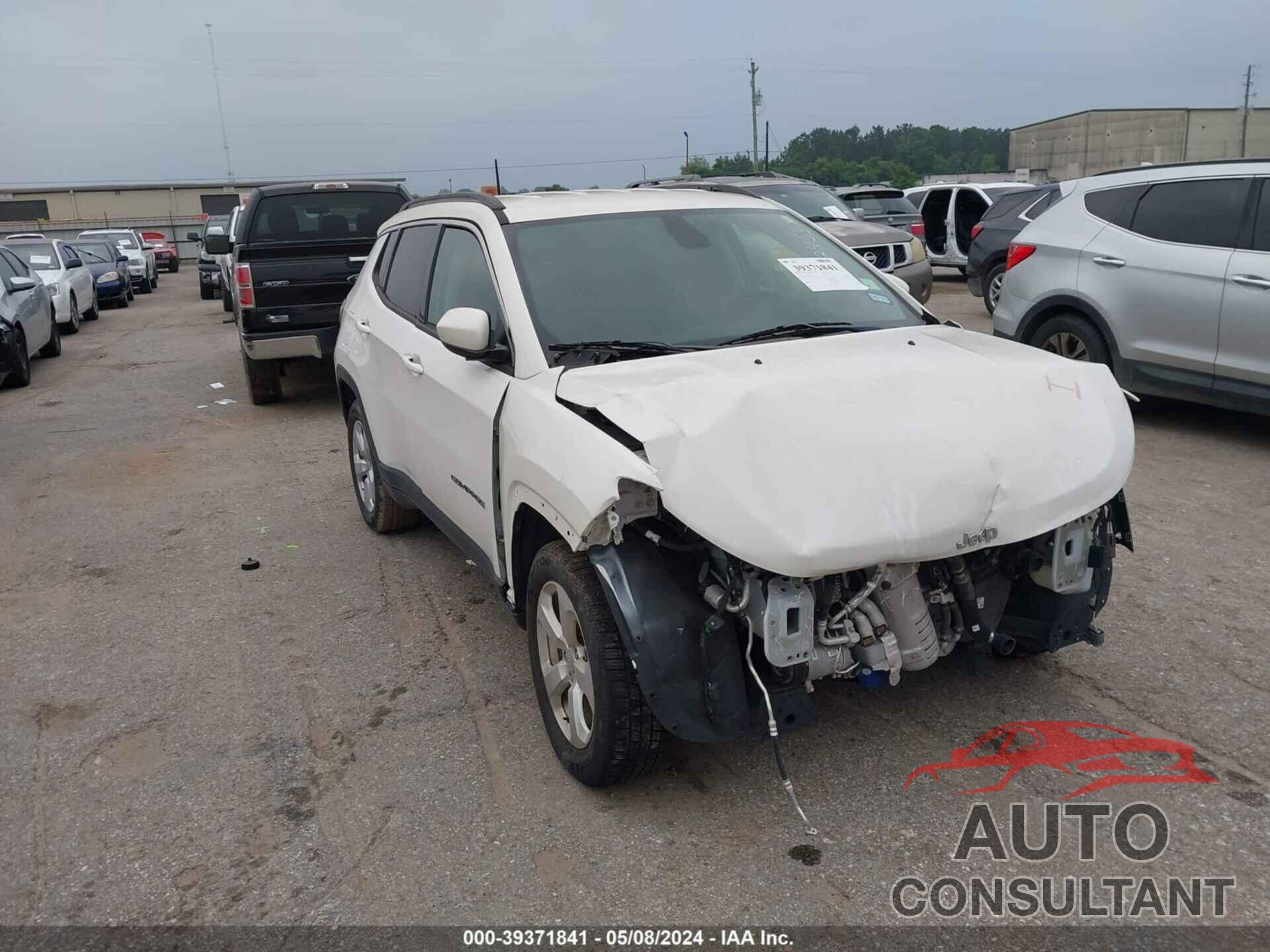 JEEP COMPASS 2018 - 3C4NJCBB8JT501919