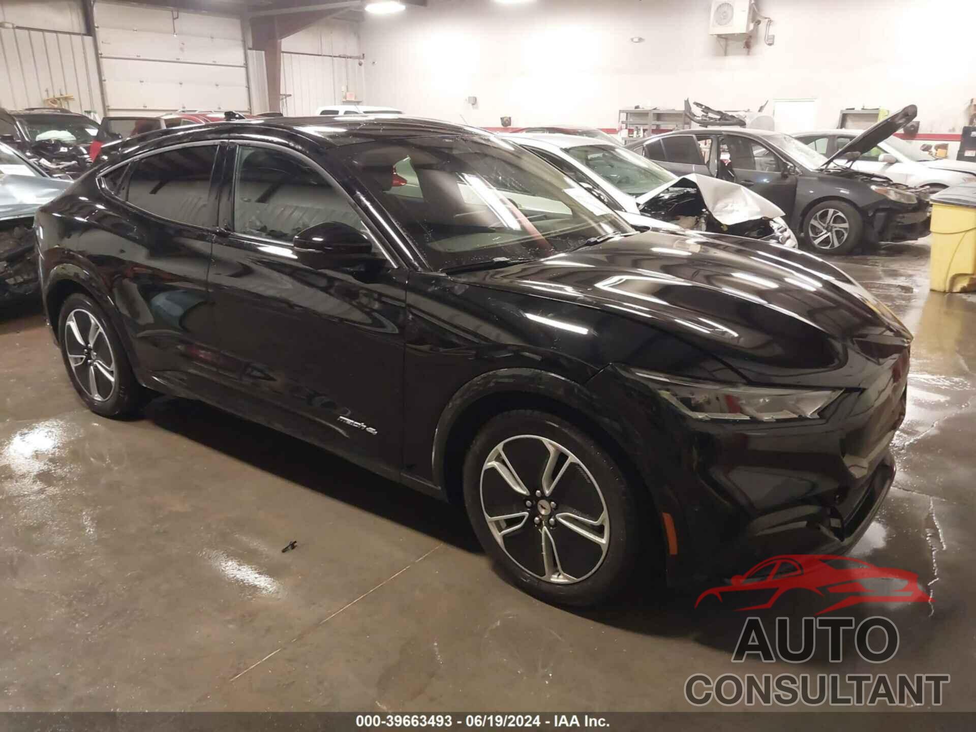 FORD MUSTANG MACH-E 2023 - 3FMTK3S52PMA81555