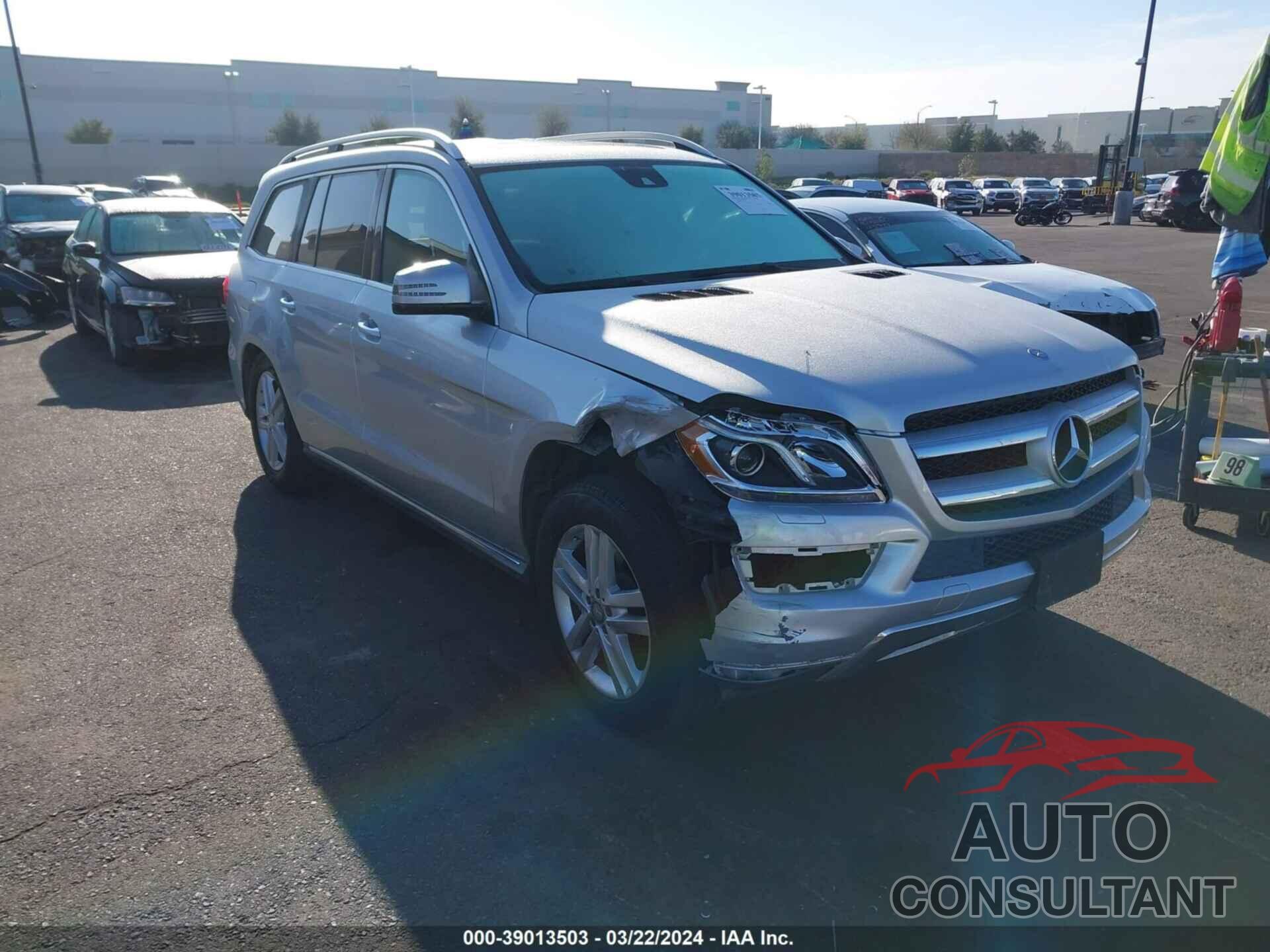 MERCEDES-BENZ GL 450 2016 - 4JGDF6EE6GA693020