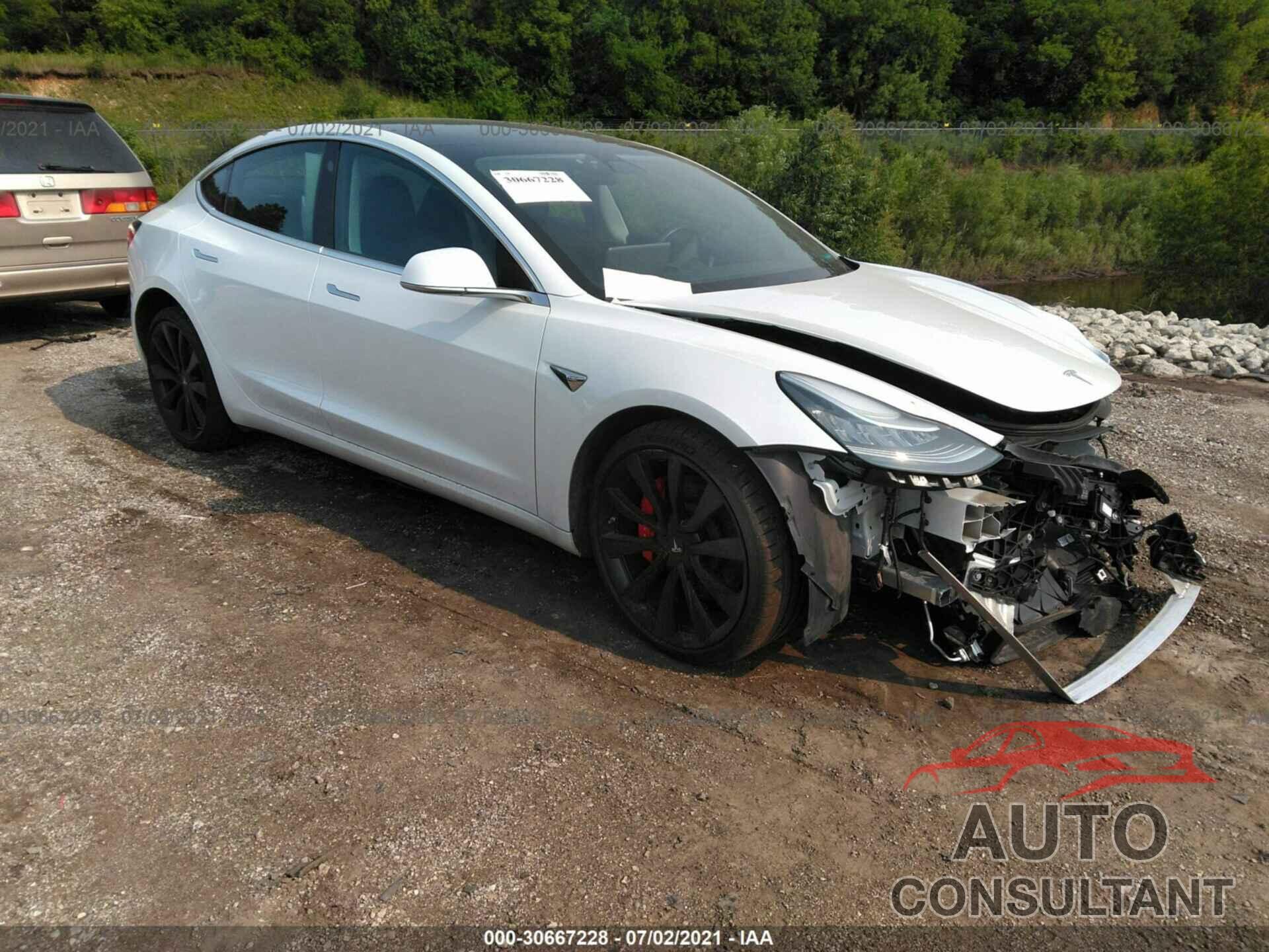 TESLA MODEL 3 2019 - 5YJ3E1EB4KF419942