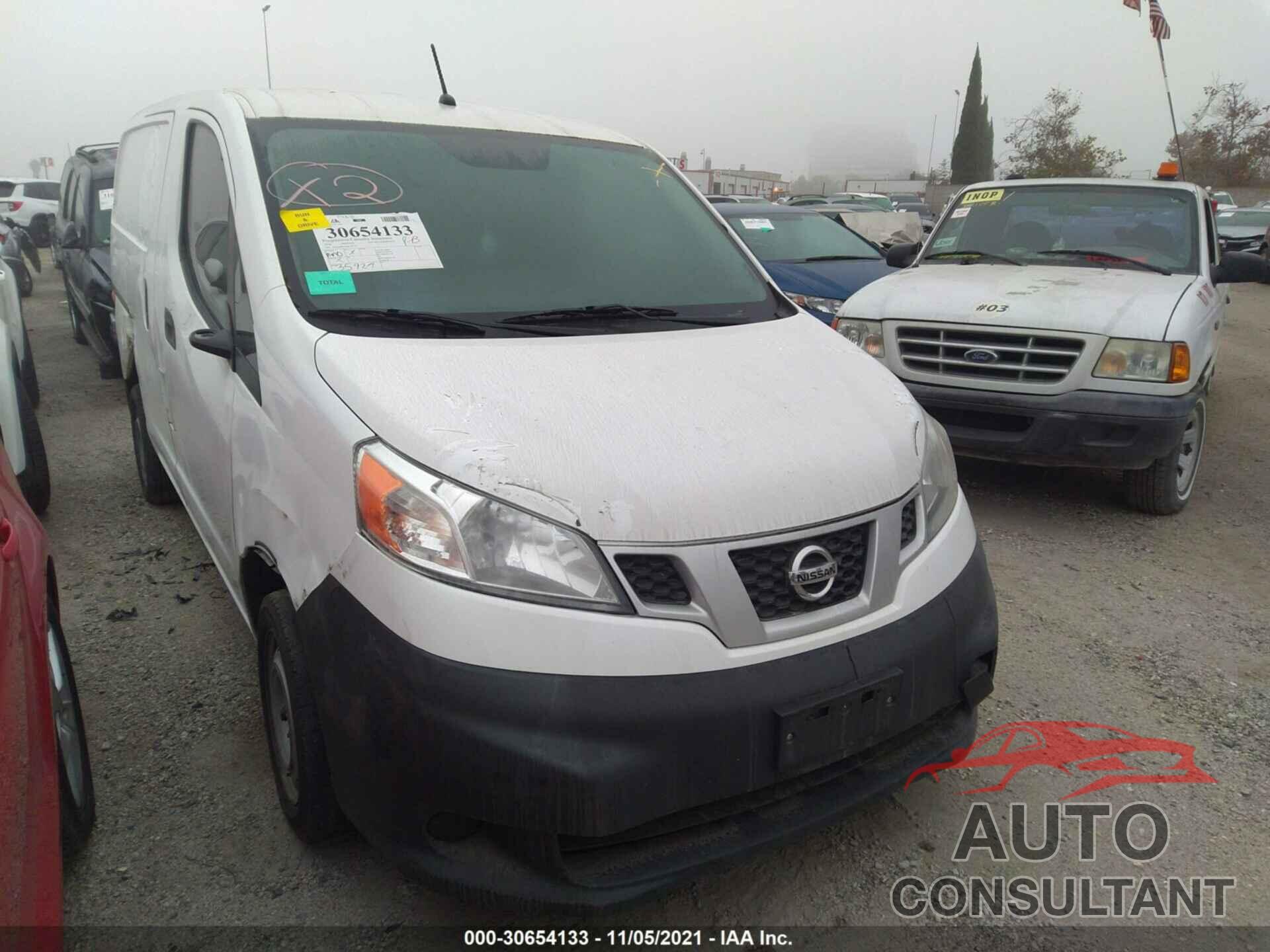 NISSAN NV200 COMPACT CARGO 2018 - 3N6CM0KN2JK702757