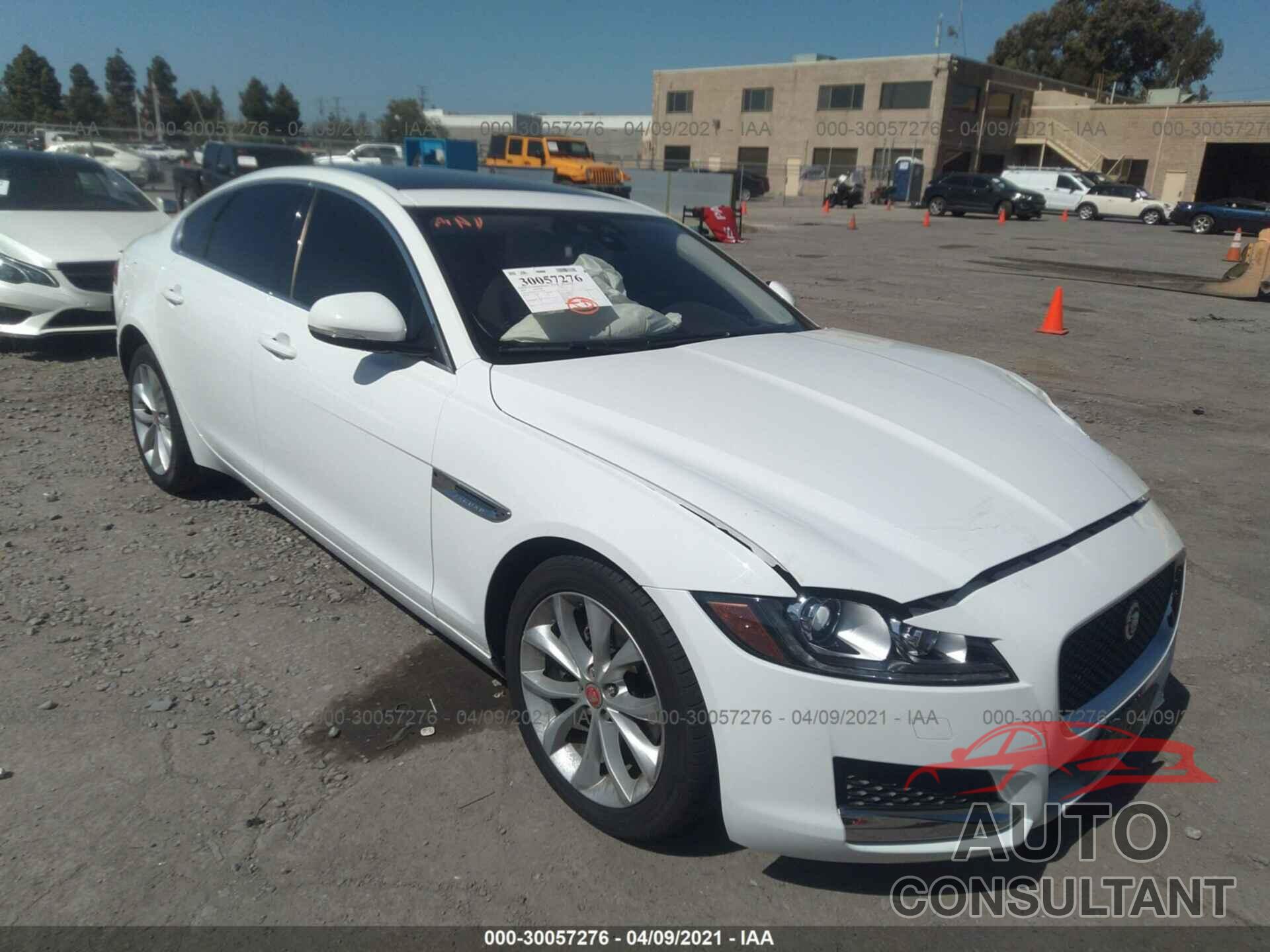 JAGUAR XF 2017 - SAJBD4BN3HCY46695