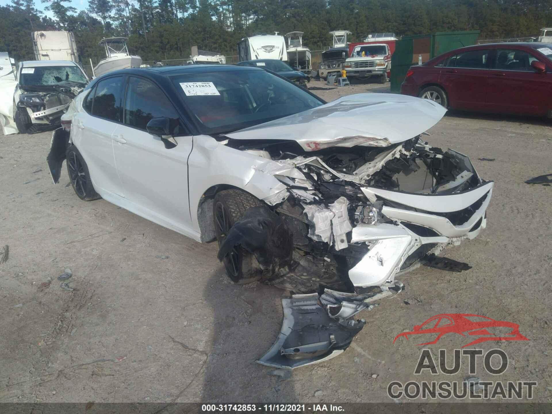 TOYOTA CAMRY 2019 - 4T1B61HK4KU289622
