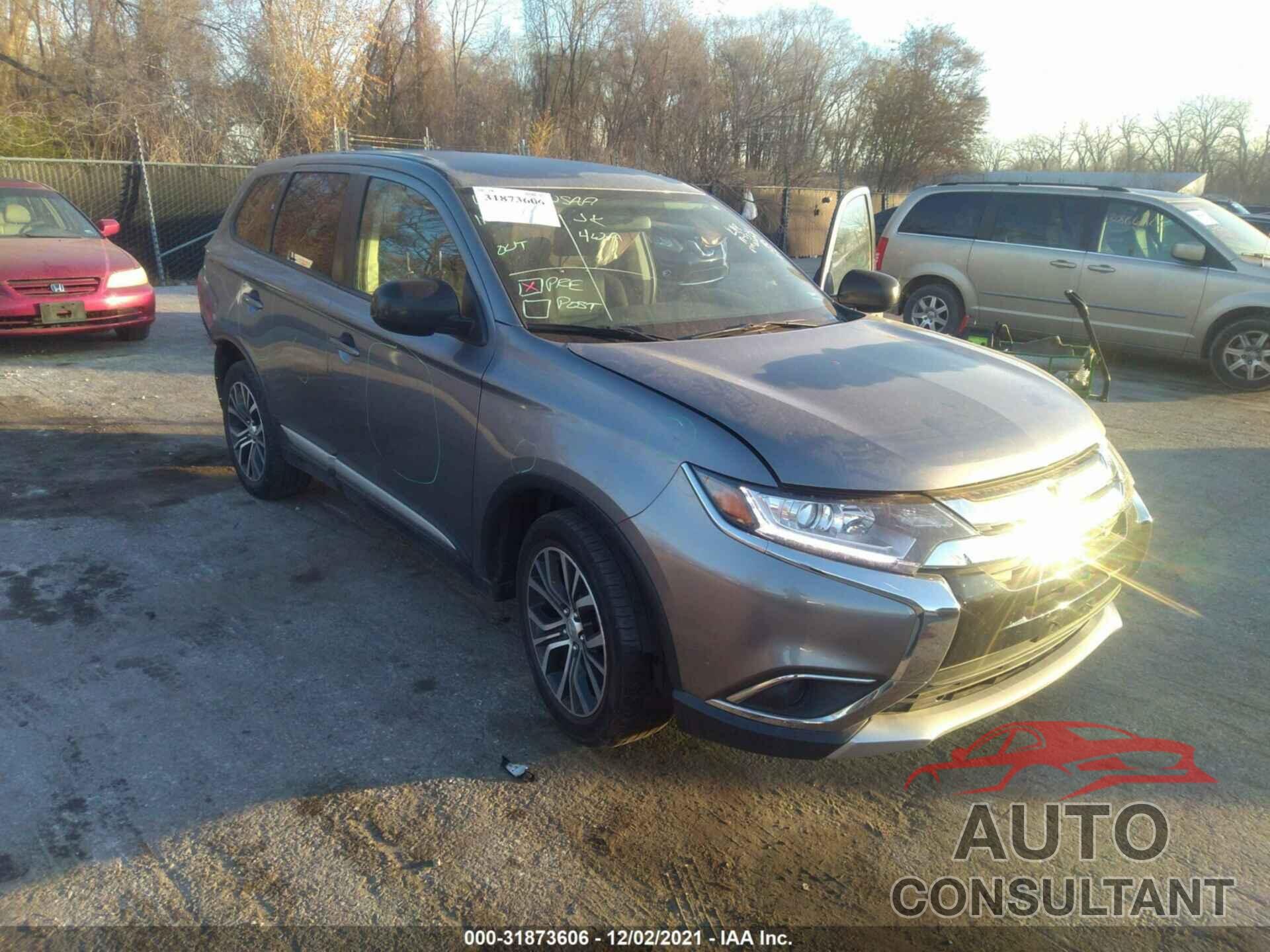 MITSUBISHI OUTLANDER 2018 - JA4AZ3A36JJ002667