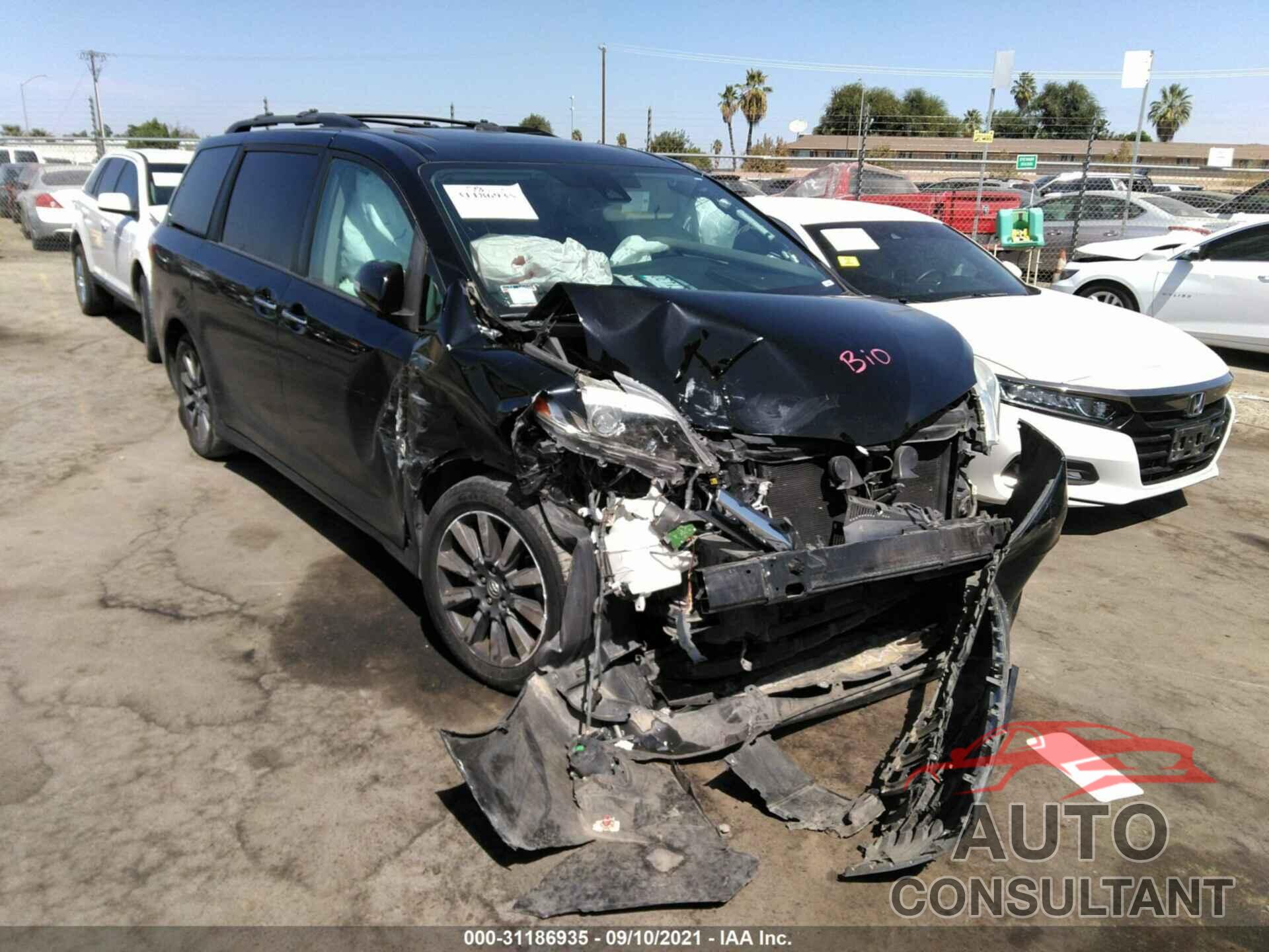 TOYOTA SIENNA 2018 - 5TDYZ3DC0JS931837