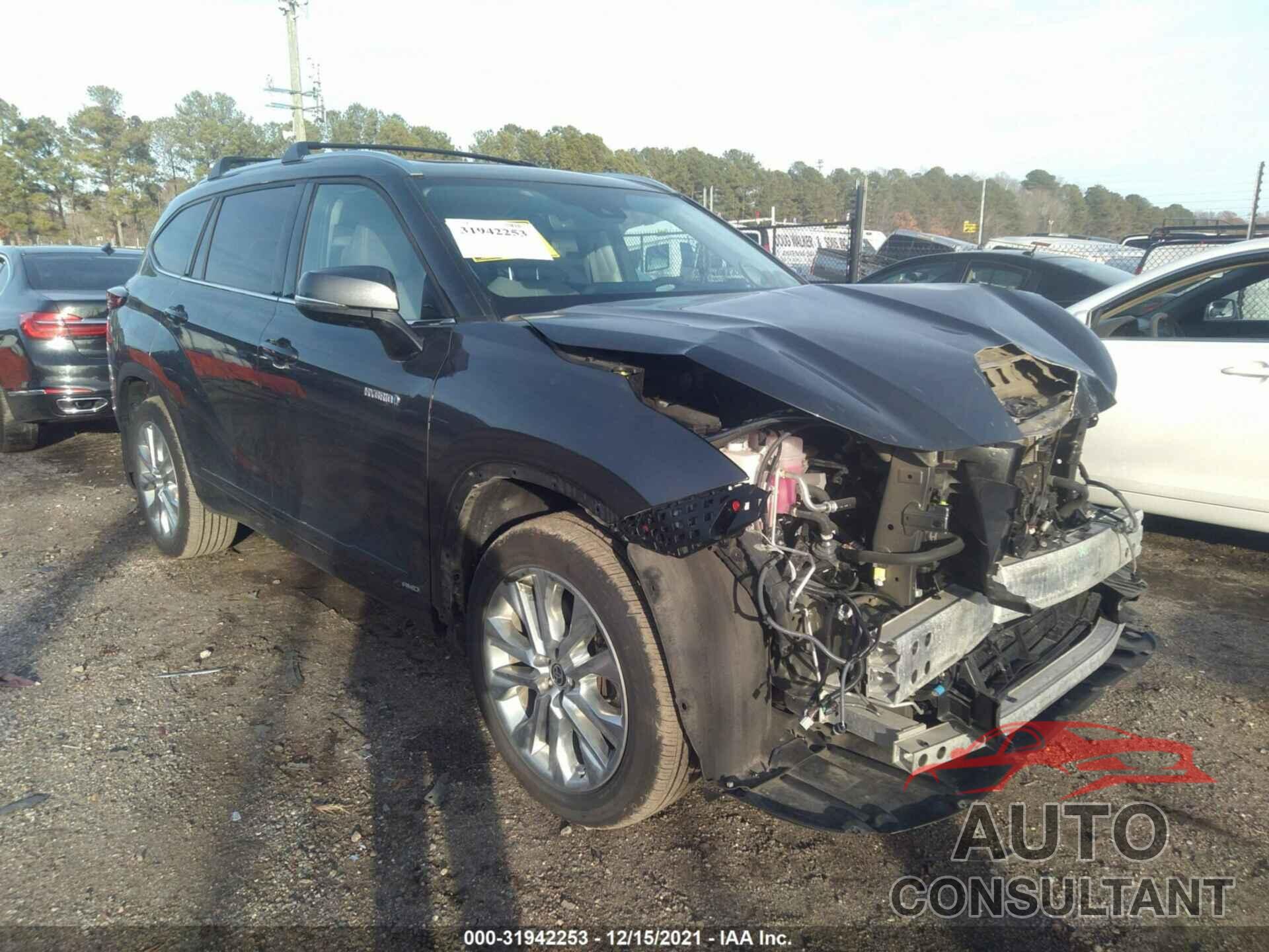 TOYOTA HIGHLANDER 2021 - 5TDDBRCH2MS016155