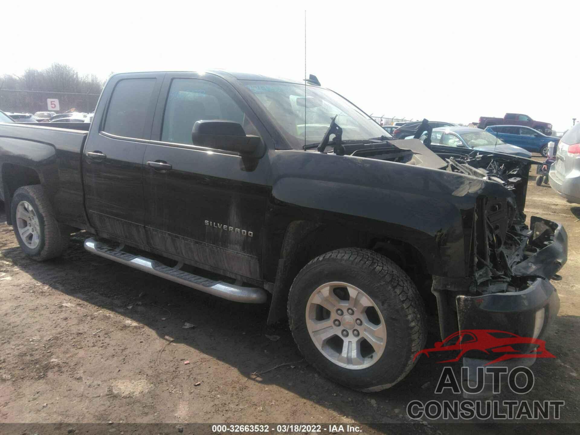 CHEVROLET SILVERADO 1500 2018 - 1GCVKREC3JZ308641