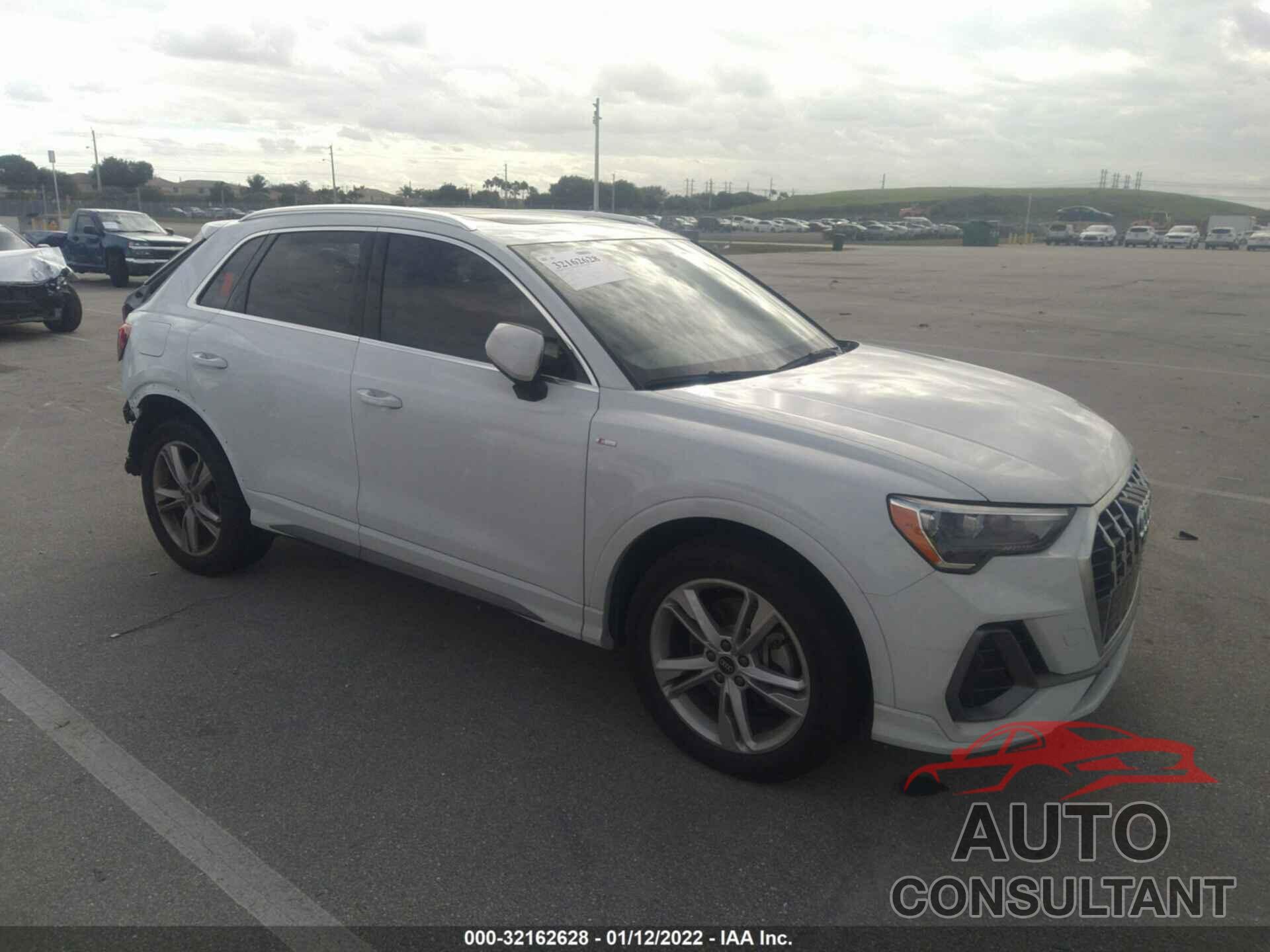 AUDI Q3 2021 - WA1DECF38M1025227