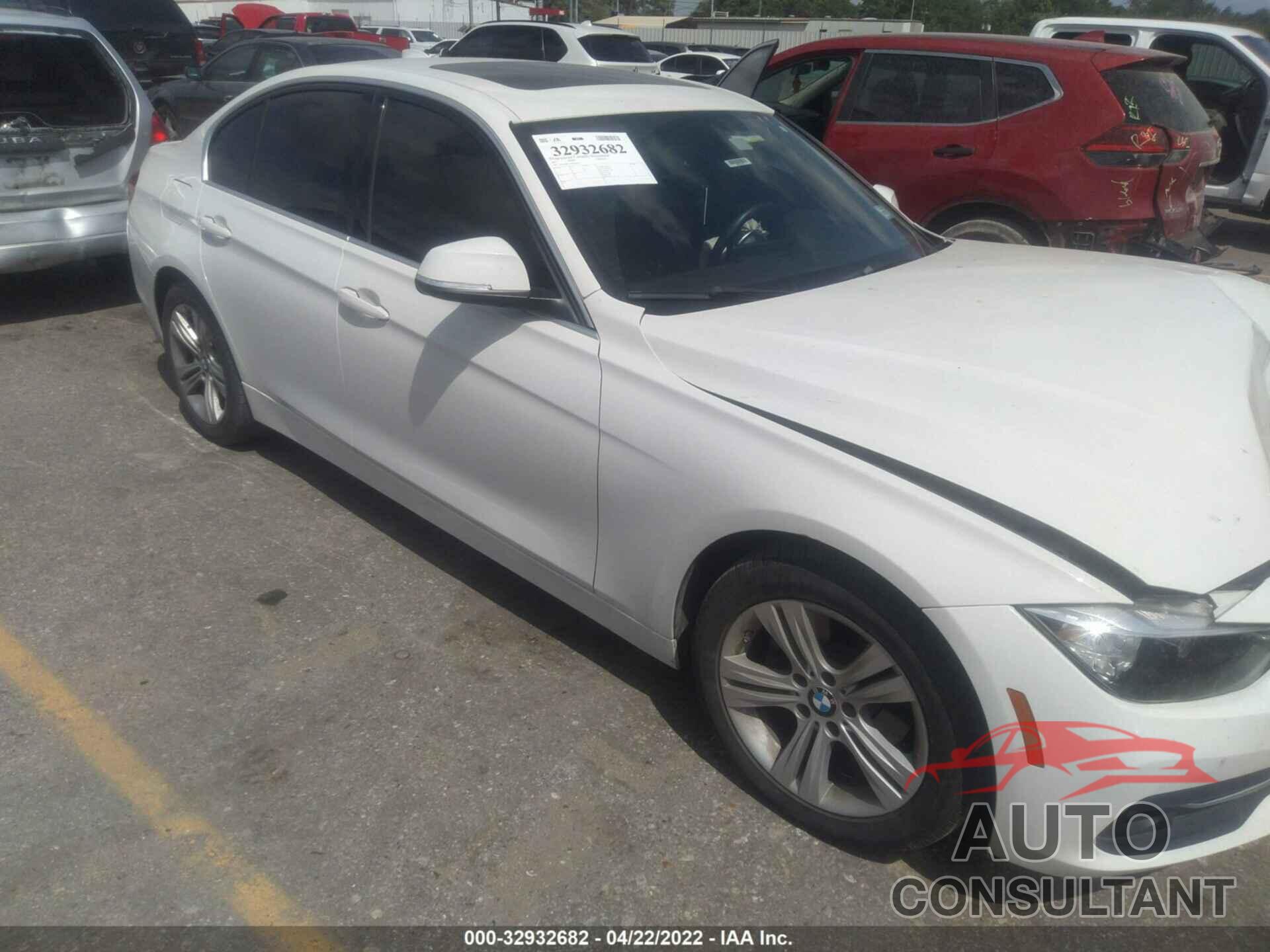 BMW 3 SERIES 2017 - WBA8B9C54HK884823