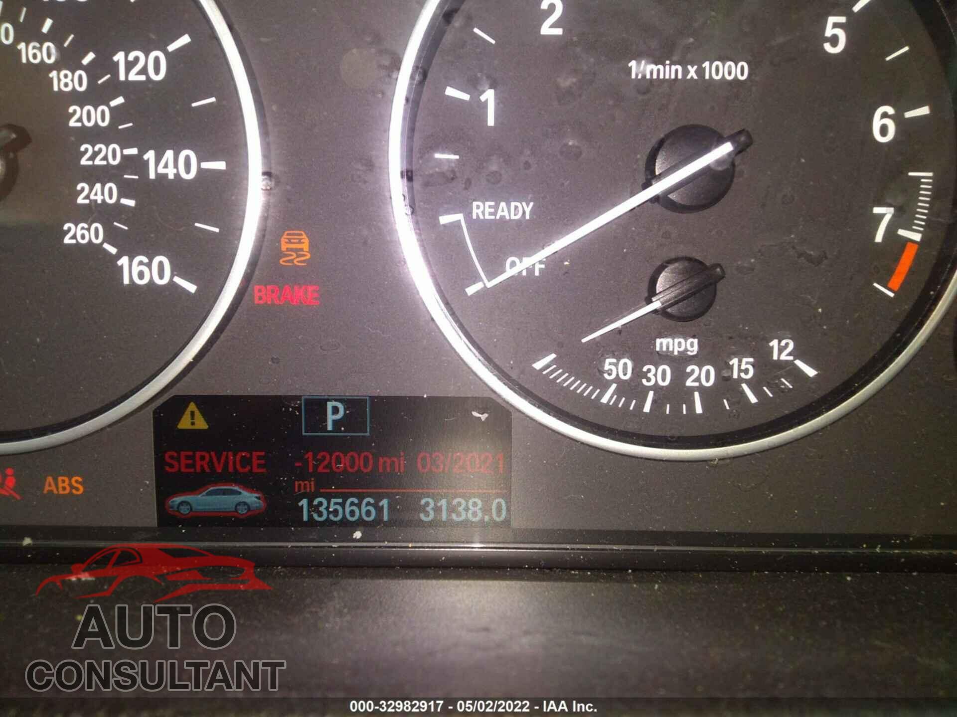 BMW 3 SERIES 2016 - WBA8A9C58GK616357