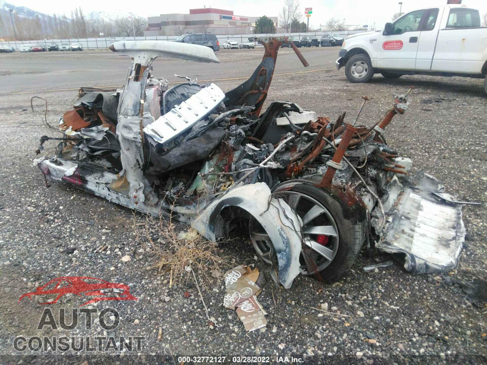 TESLA MODEL S 2018 - UTP07755         