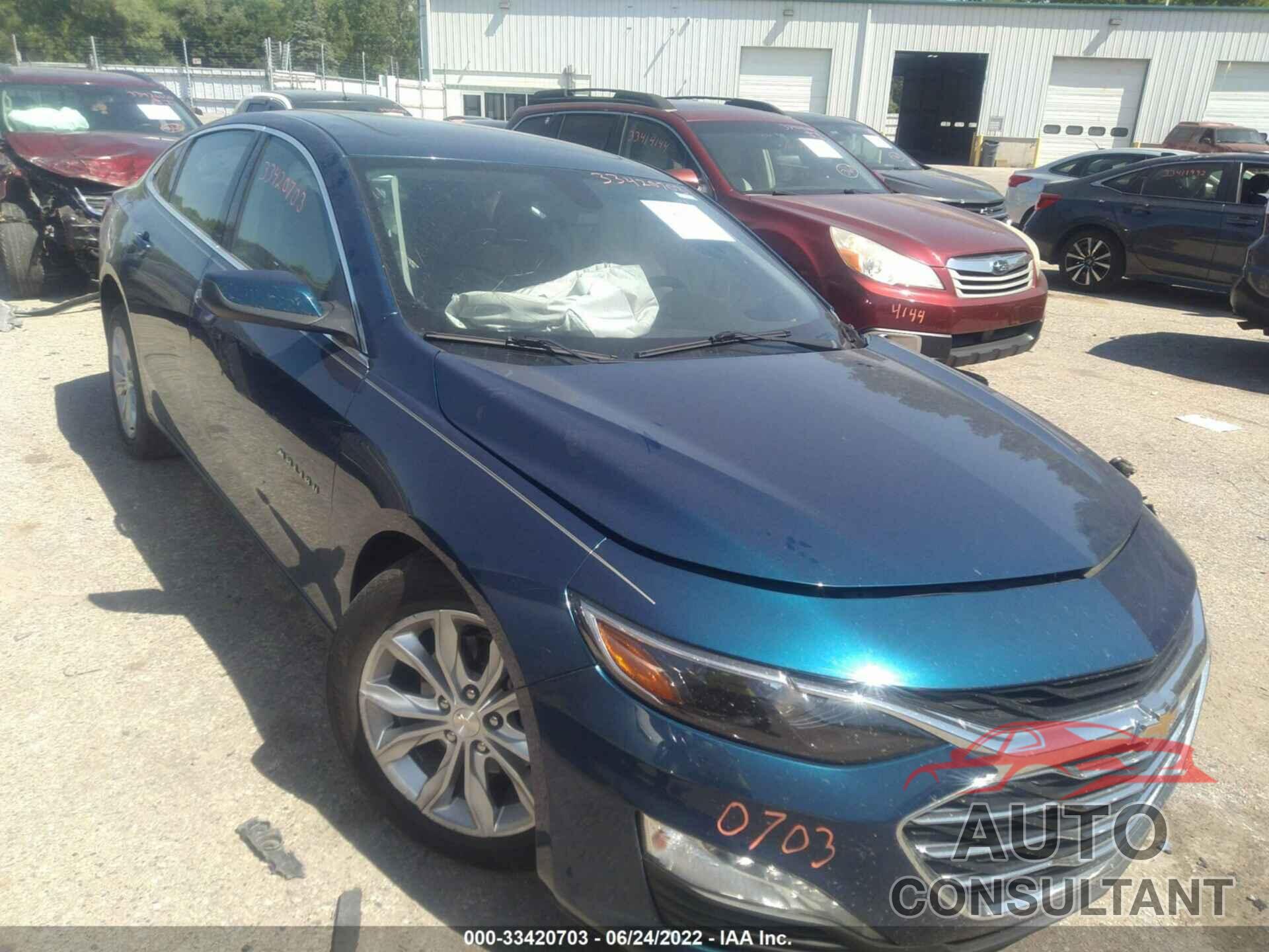 CHEVROLET MALIBU 2019 - 1G1ZD5STXKF214132