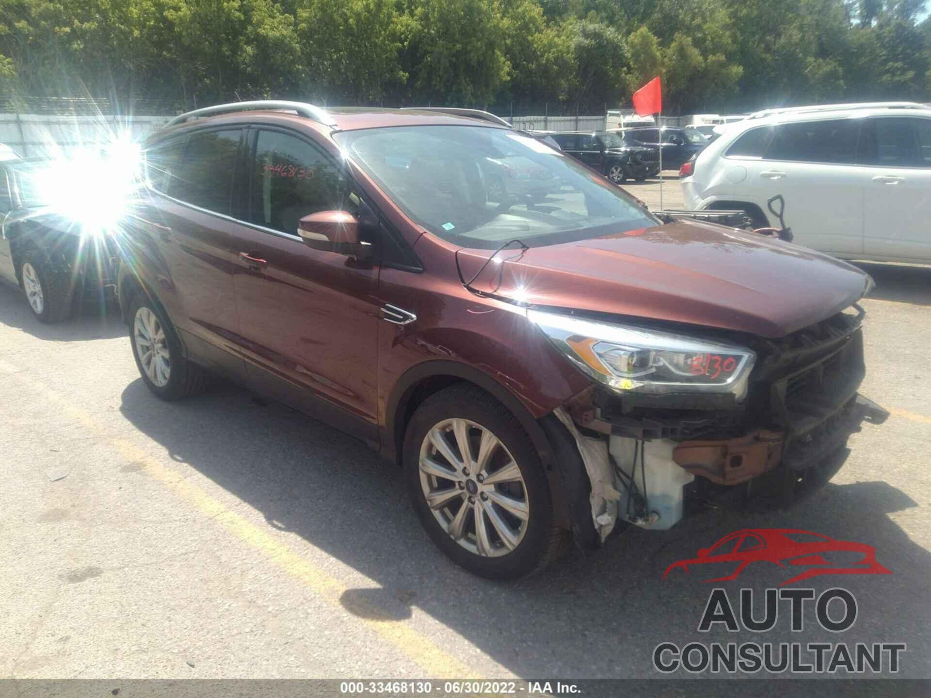 FORD ESCAPE 2018 - 1FMCU9J91JUB37845