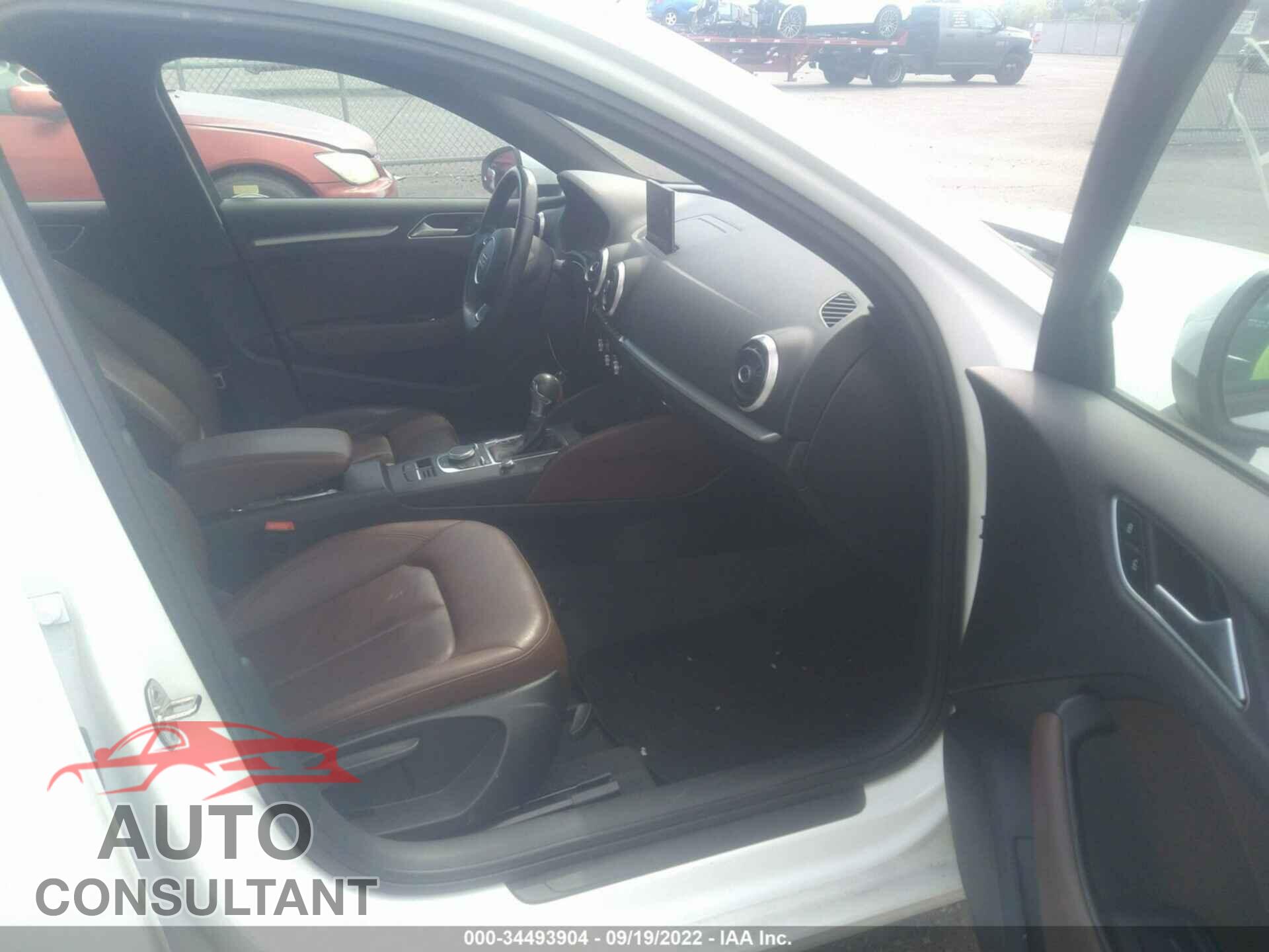 AUDI A3 2016 - WAUA7GFF1G1068541
