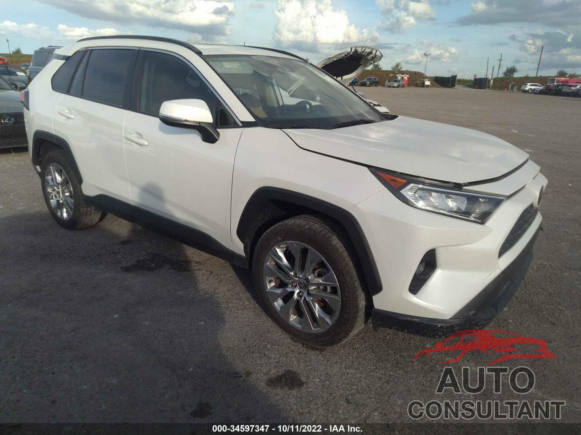 TOYOTA RAV4 2021 - JTMC1RFV1MD073393