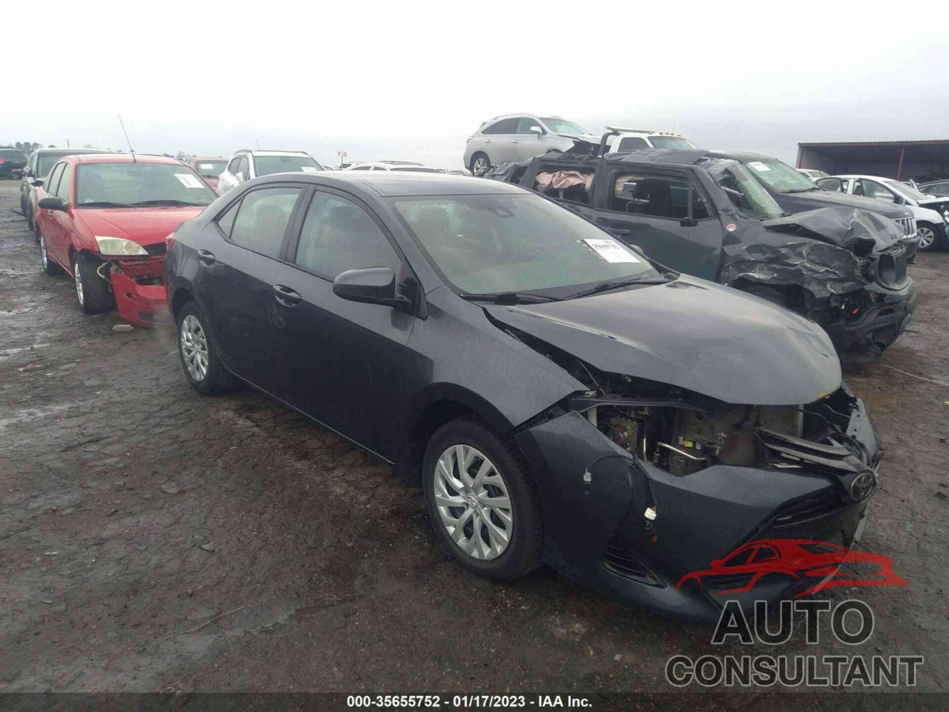 TOYOTA COROLLA 2018 - 5YFBURHE5JP811172