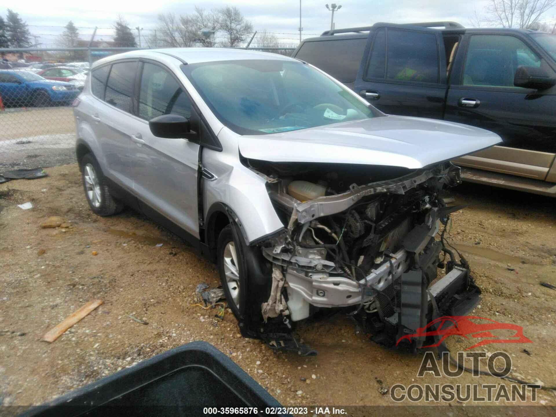 FORD ESCAPE 2017 - 1FMCU9GDXHUA80387