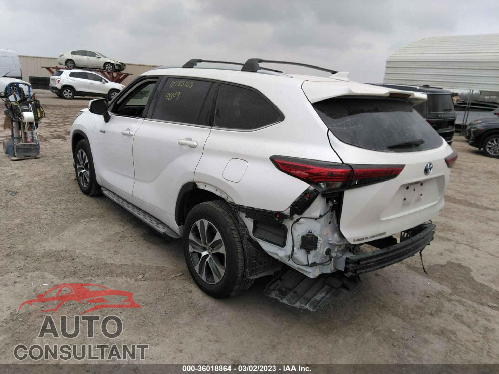 TOYOTA HIGHLANDER 2021 - 5TDGARAH2MS010584