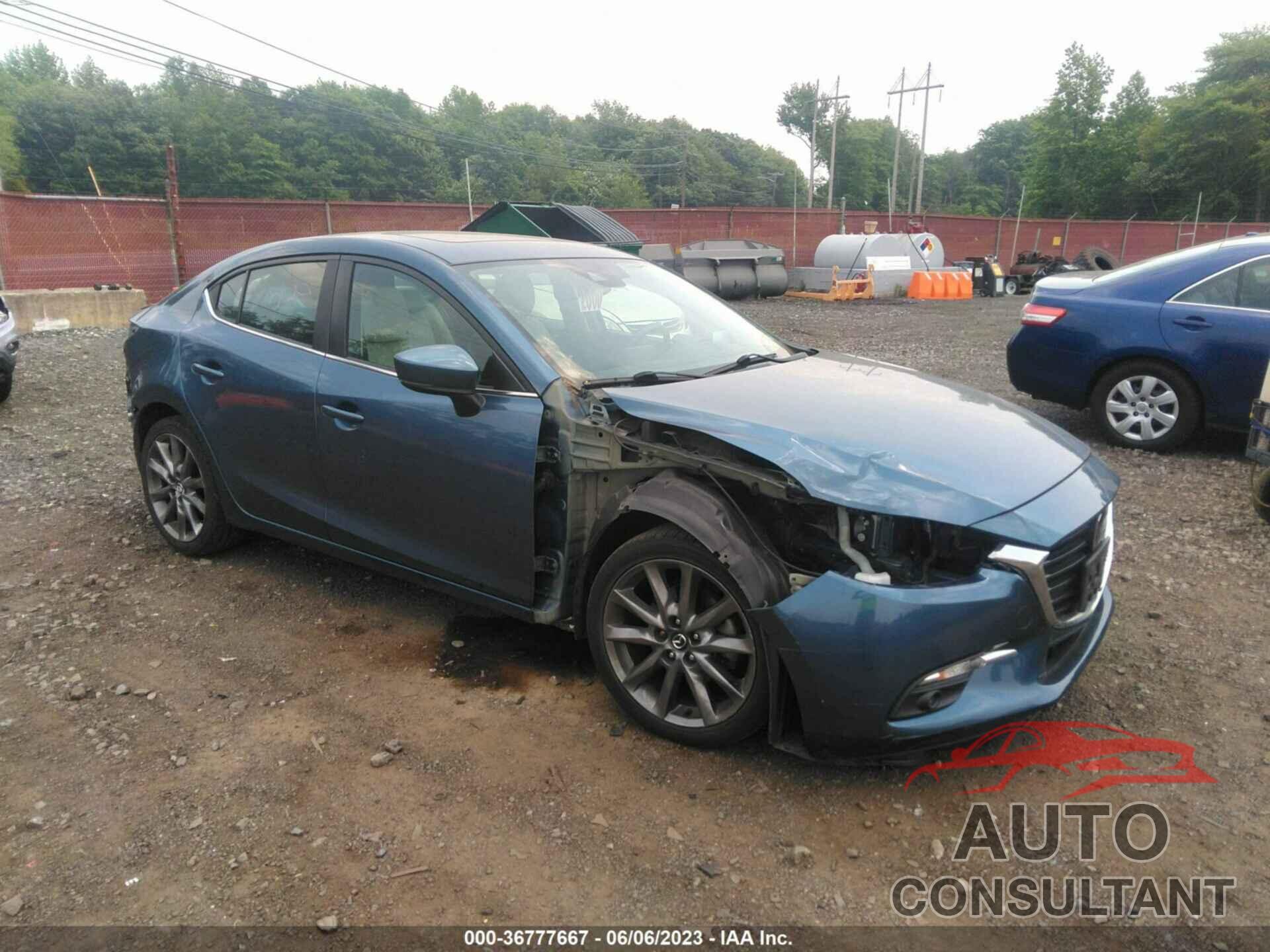 MAZDA MAZDA3 2018 - 3MZBN1W31JM161468