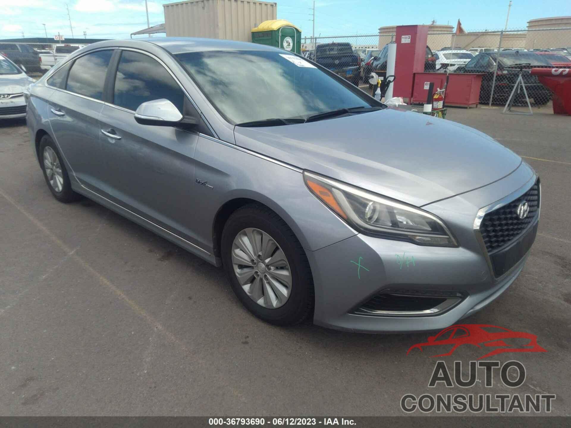 HYUNDAI SONATA HYBRID 2016 - KMHE24L1XGA022874