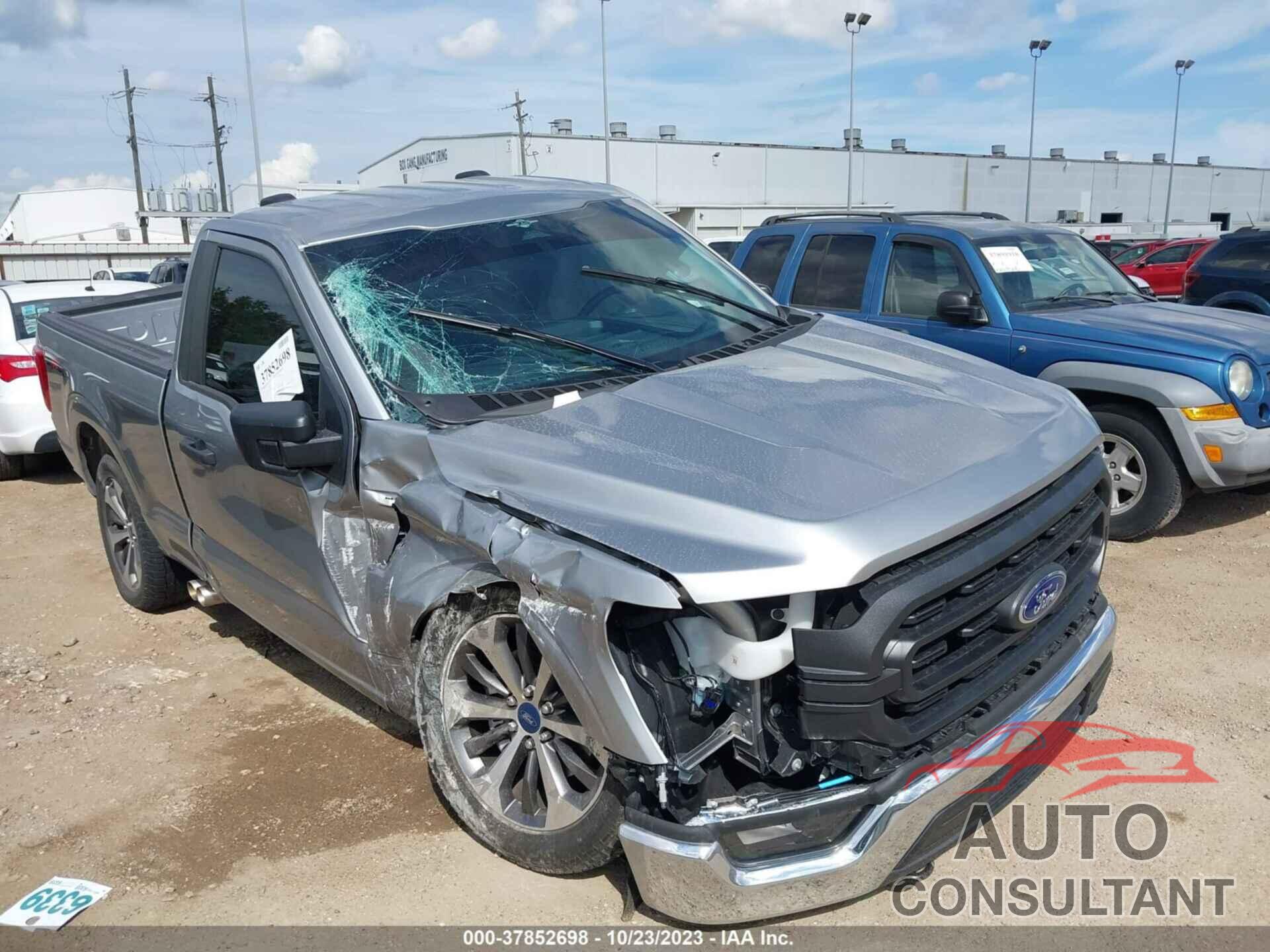 FORD F-150 2023 - 1FTMF1E55PKF08585