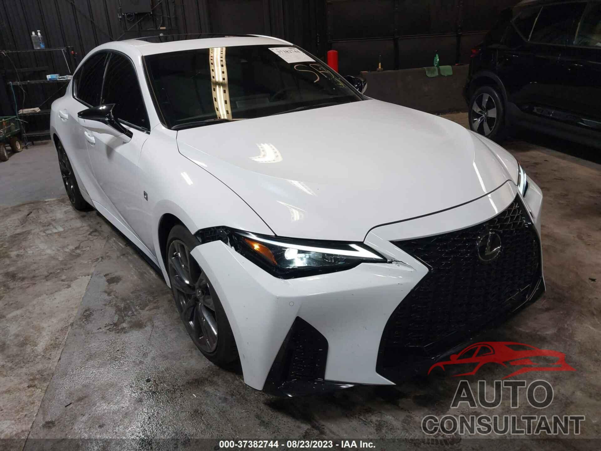 LEXUS IS 350 2023 - JTHGZ1B23P5059080