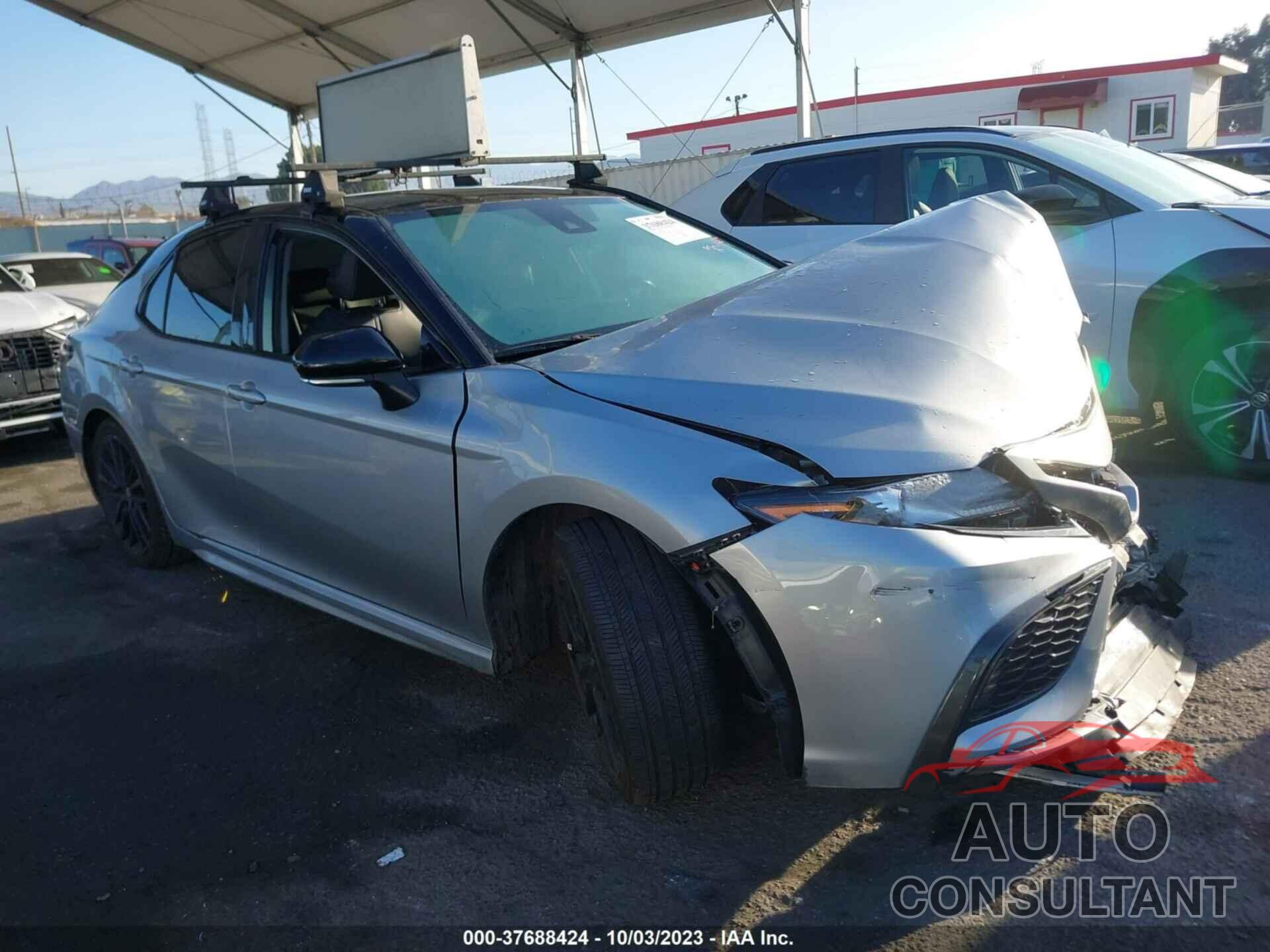 TOYOTA CAMRY 2022 - 4T1K31AK8NU037640