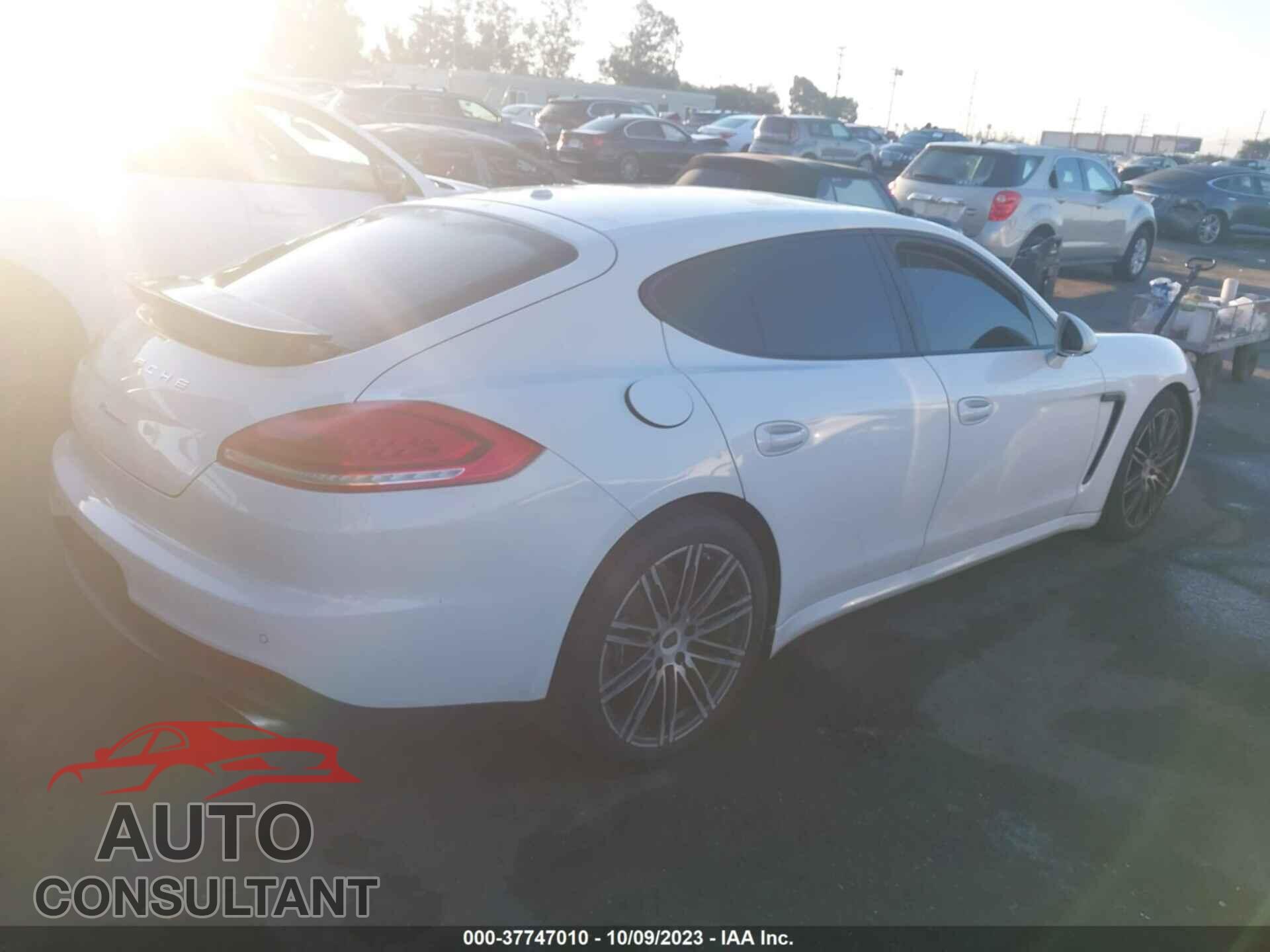 PORSCHE PANAMERA 2015 - WP0AA2A72FL005751
