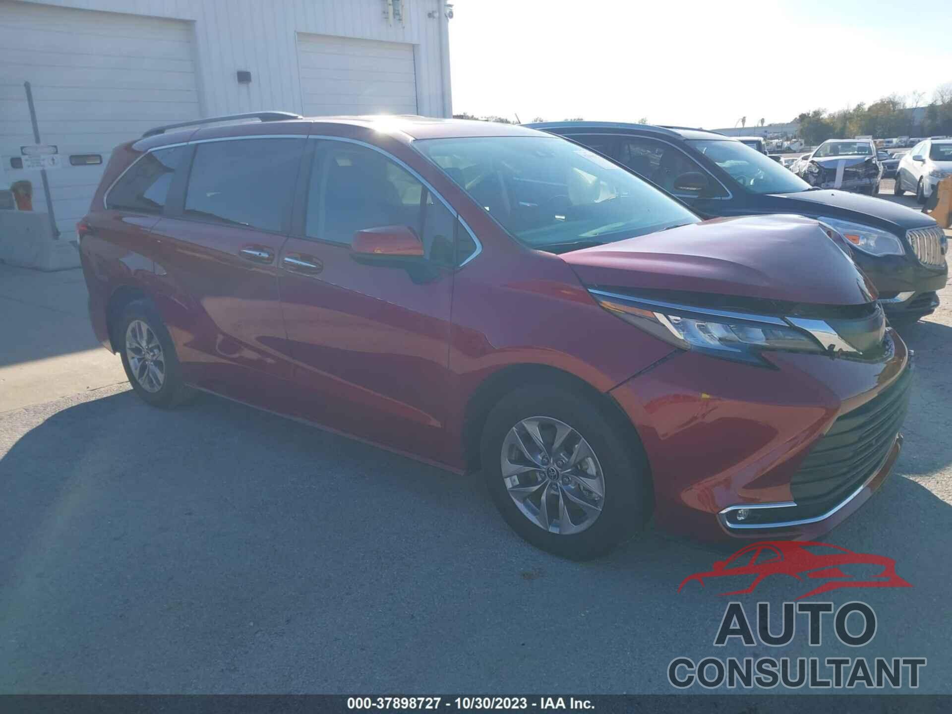 TOYOTA SIENNA 2022 - 5TDYRKEC2NS081403