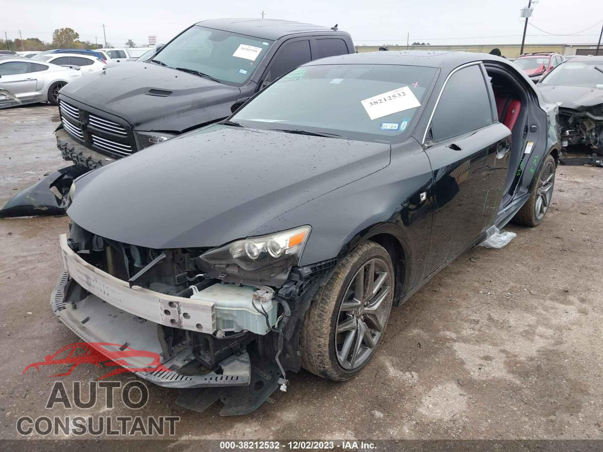 LEXUS IS 2014 - JTHBE1D27E5001571