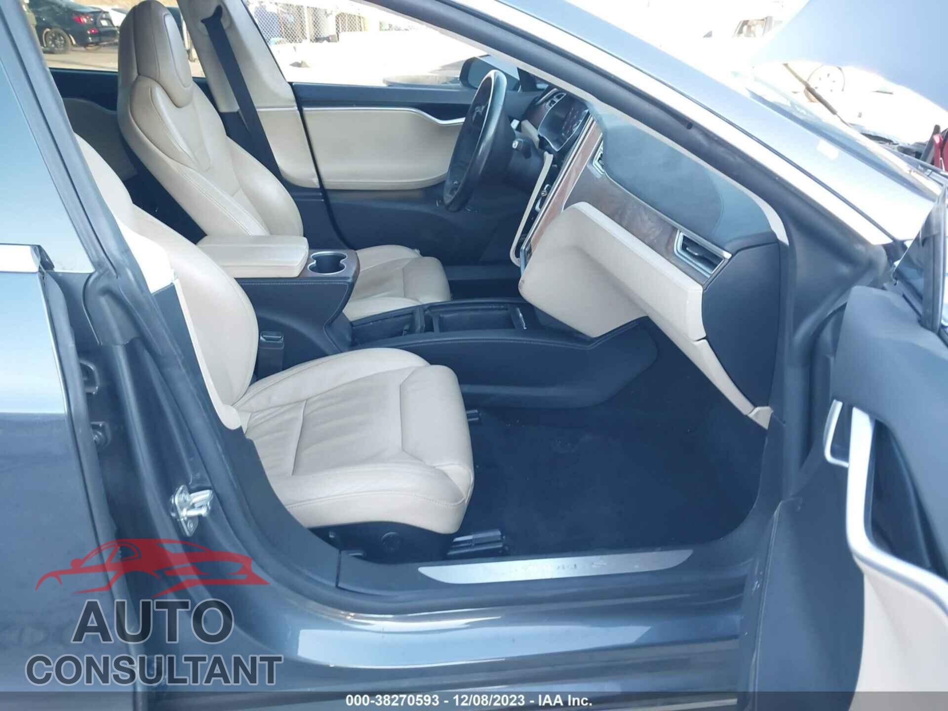 TESLA MODEL S 2017 - 5YJSA1E23HF187883