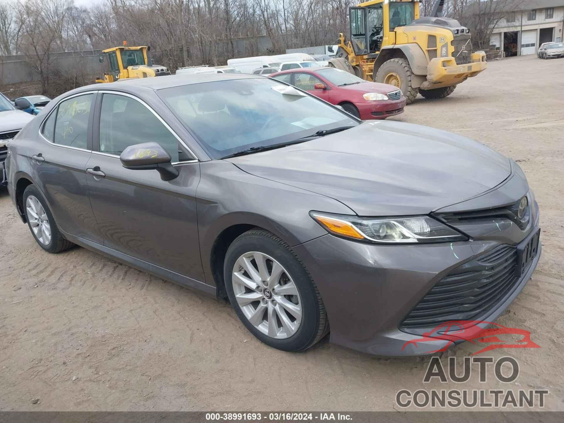 TOYOTA CAMRY 2018 - 4T1B11HKXJU608406