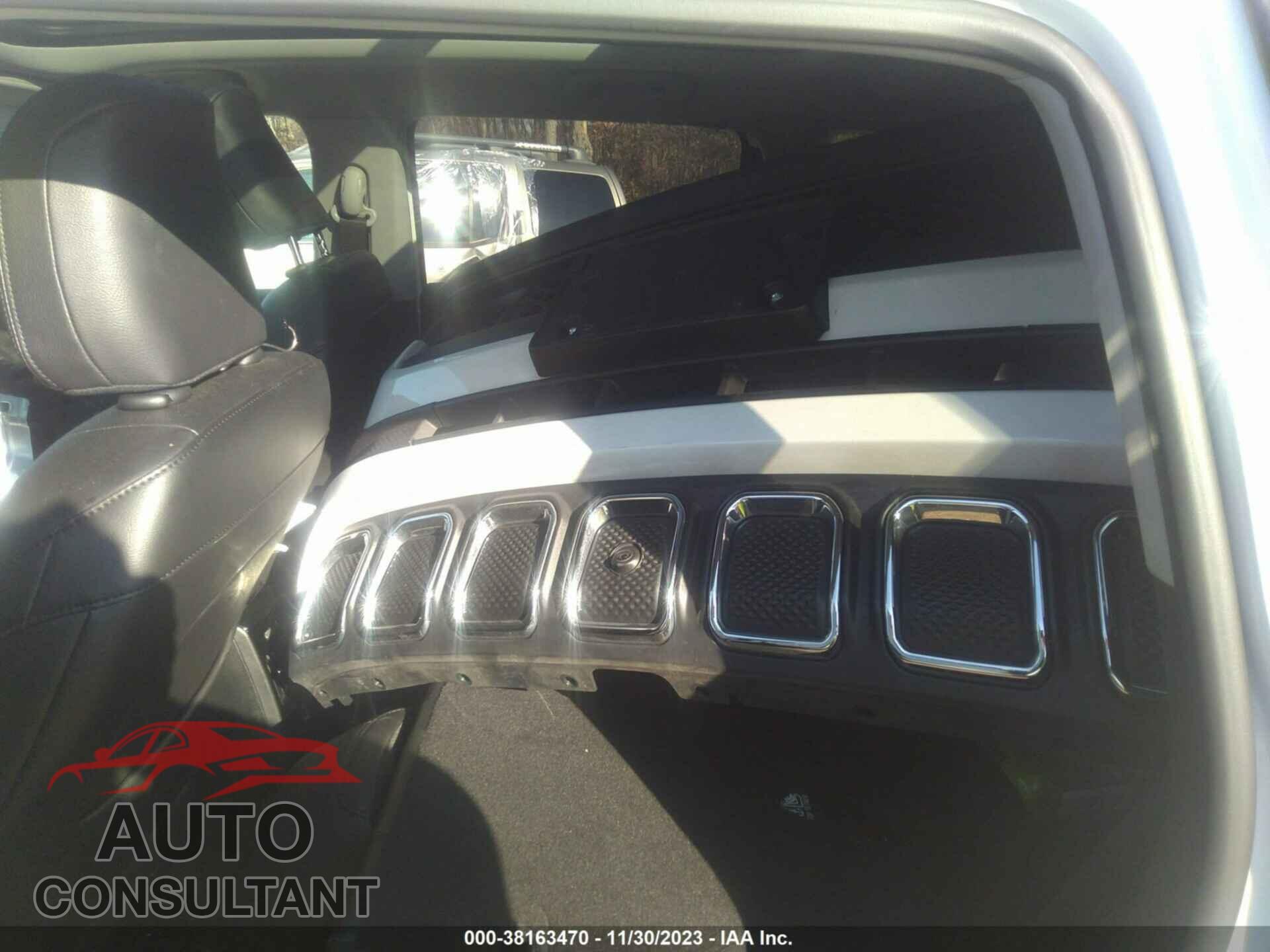 JEEP COMPASS 2022 - 3C4NJDBB2NT208433