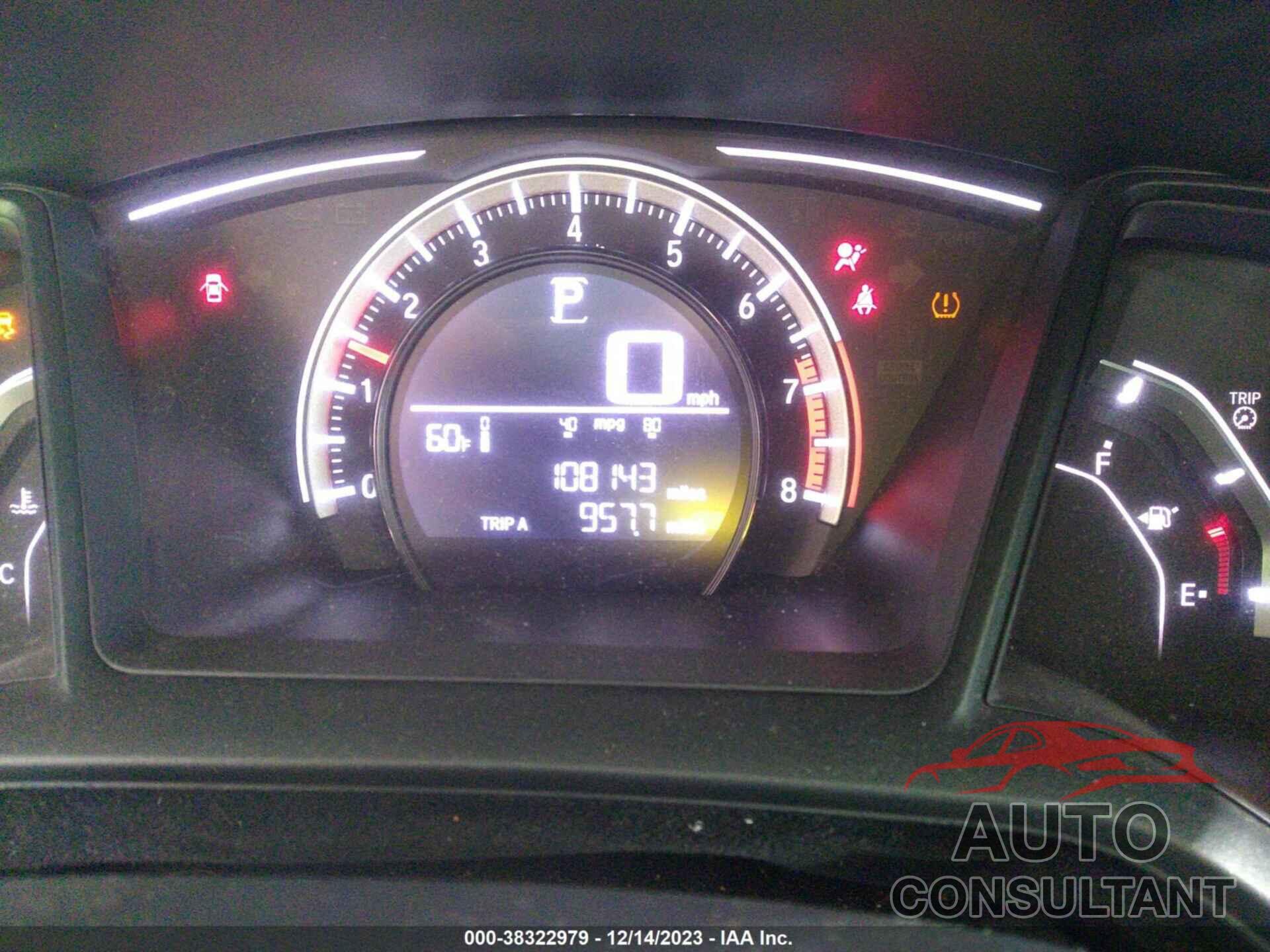 HONDA CIVIC 2018 - 2HGFC2F58JH525628