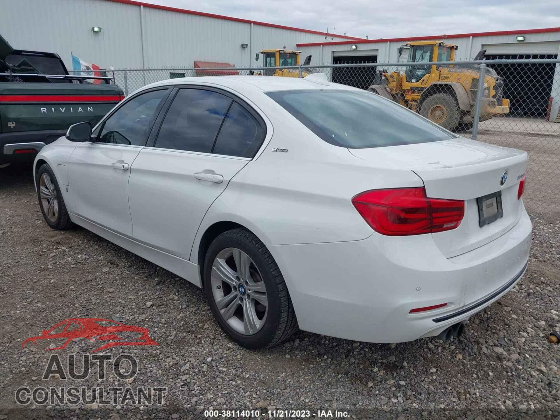 BMW 330E 2017 - WBA8E1C33HA029852